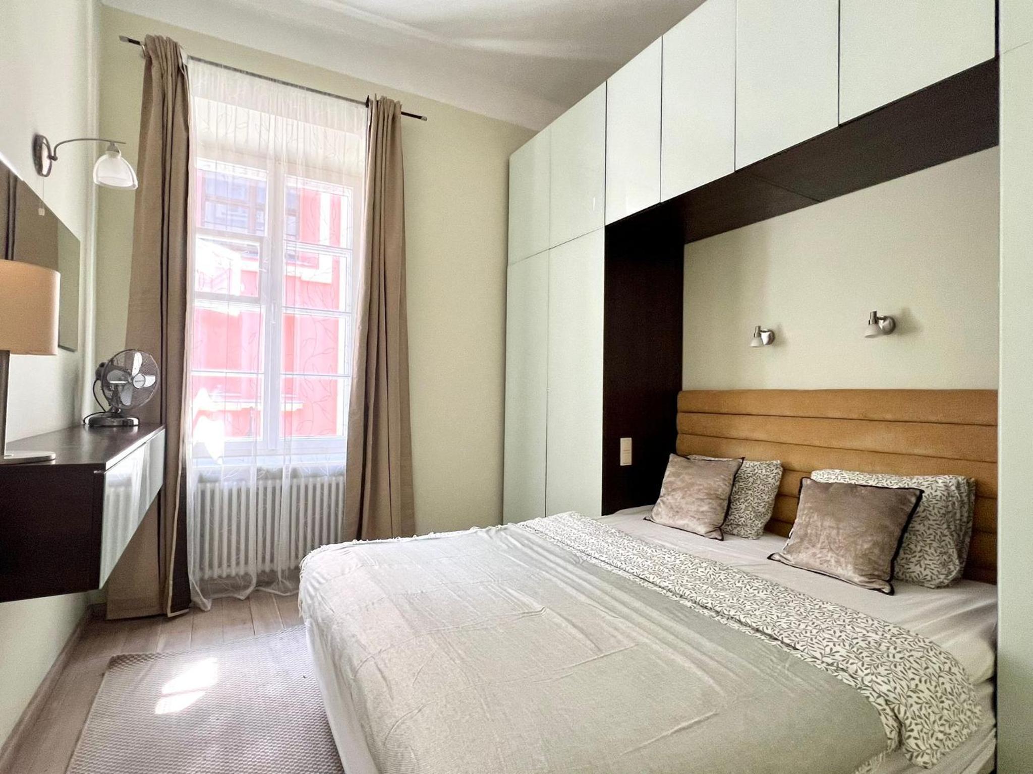 One-Bedroom Apartment - 23/25 Świętojańska Street ap1
