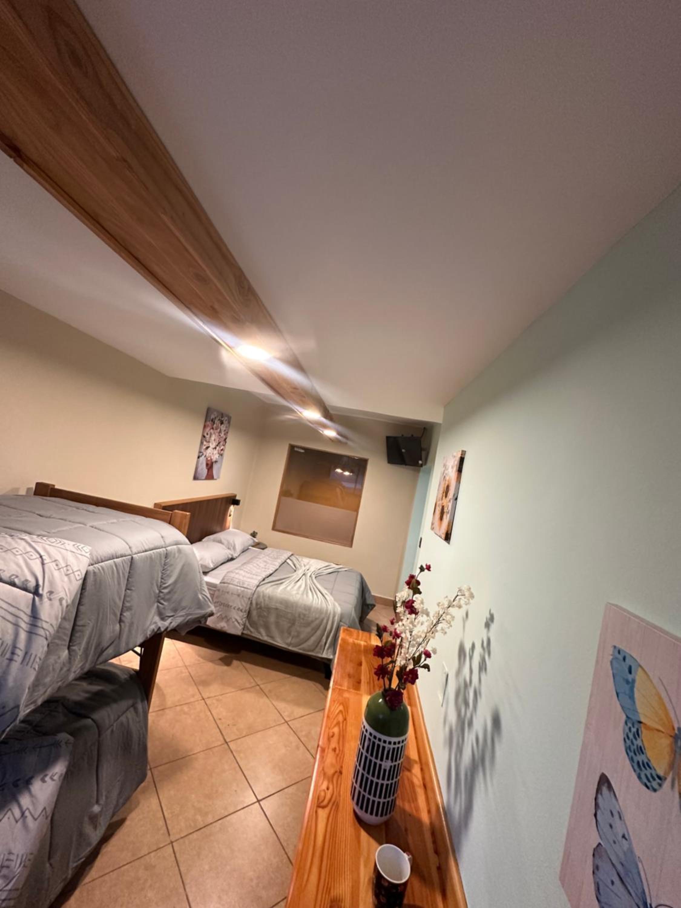Family Room With Private Bathroom photo 3