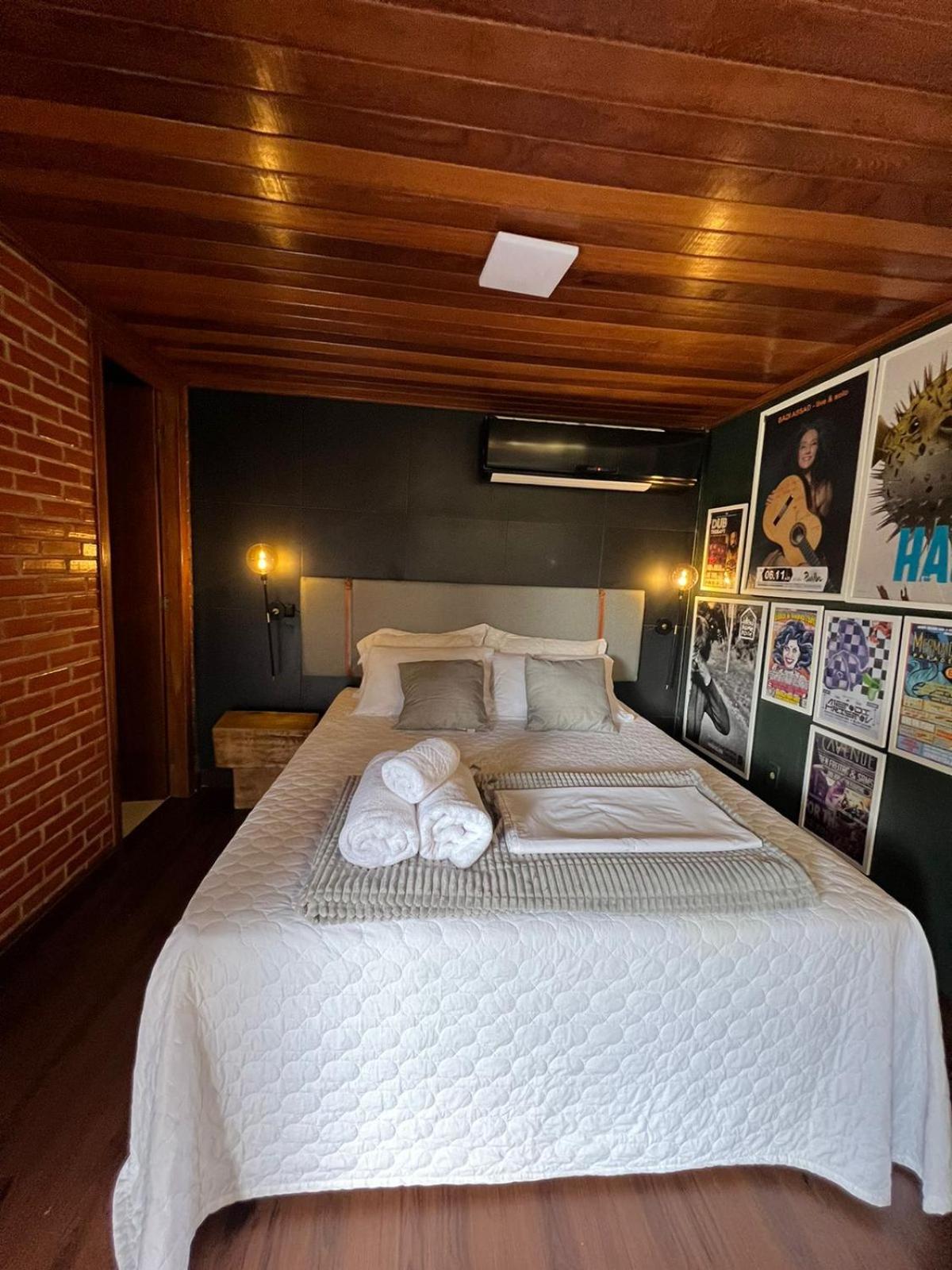 One-Bedroom House photo 1