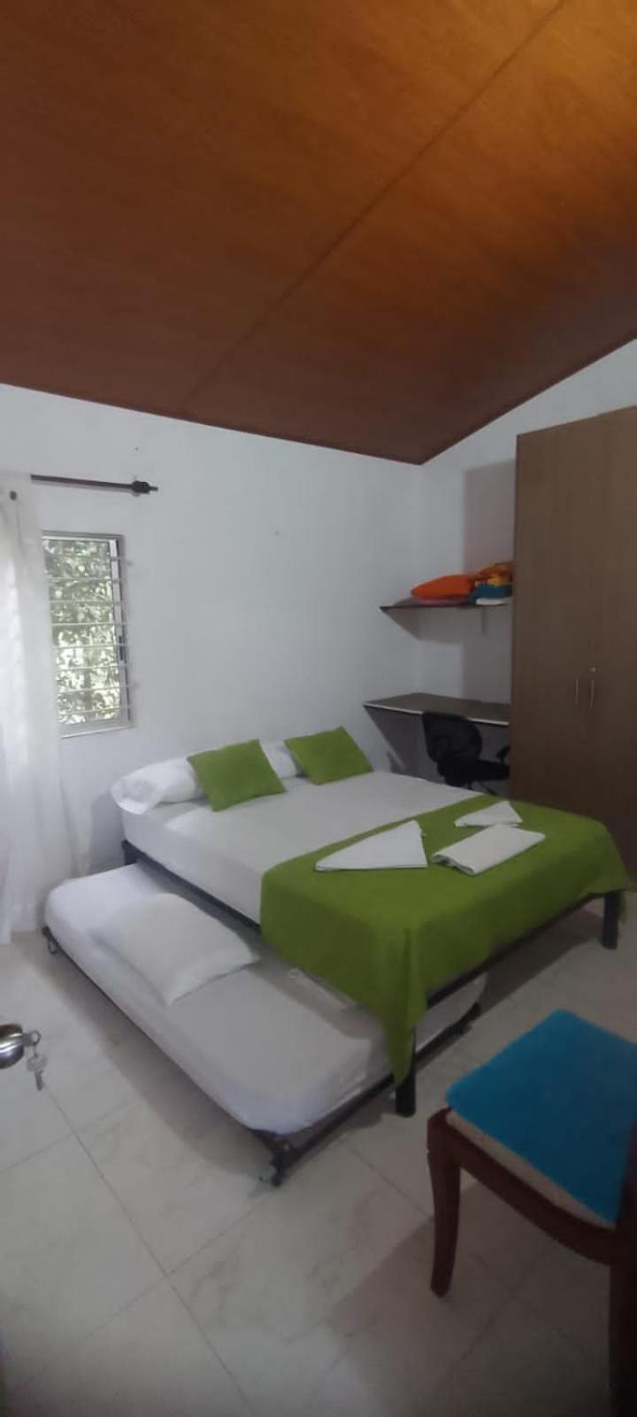 Four-Bedroom House photo 1