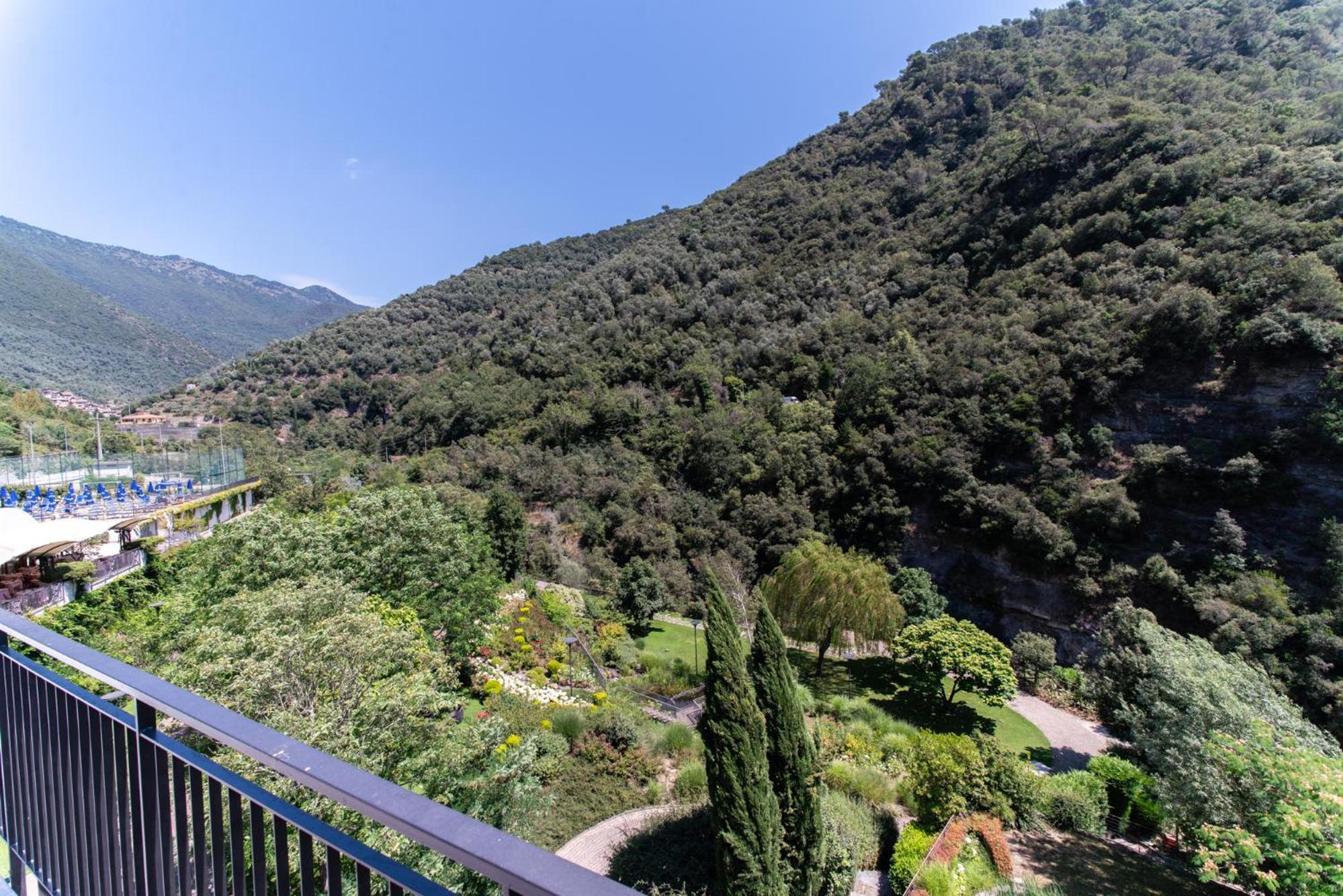 Junior Suite with Garden View, photo 7