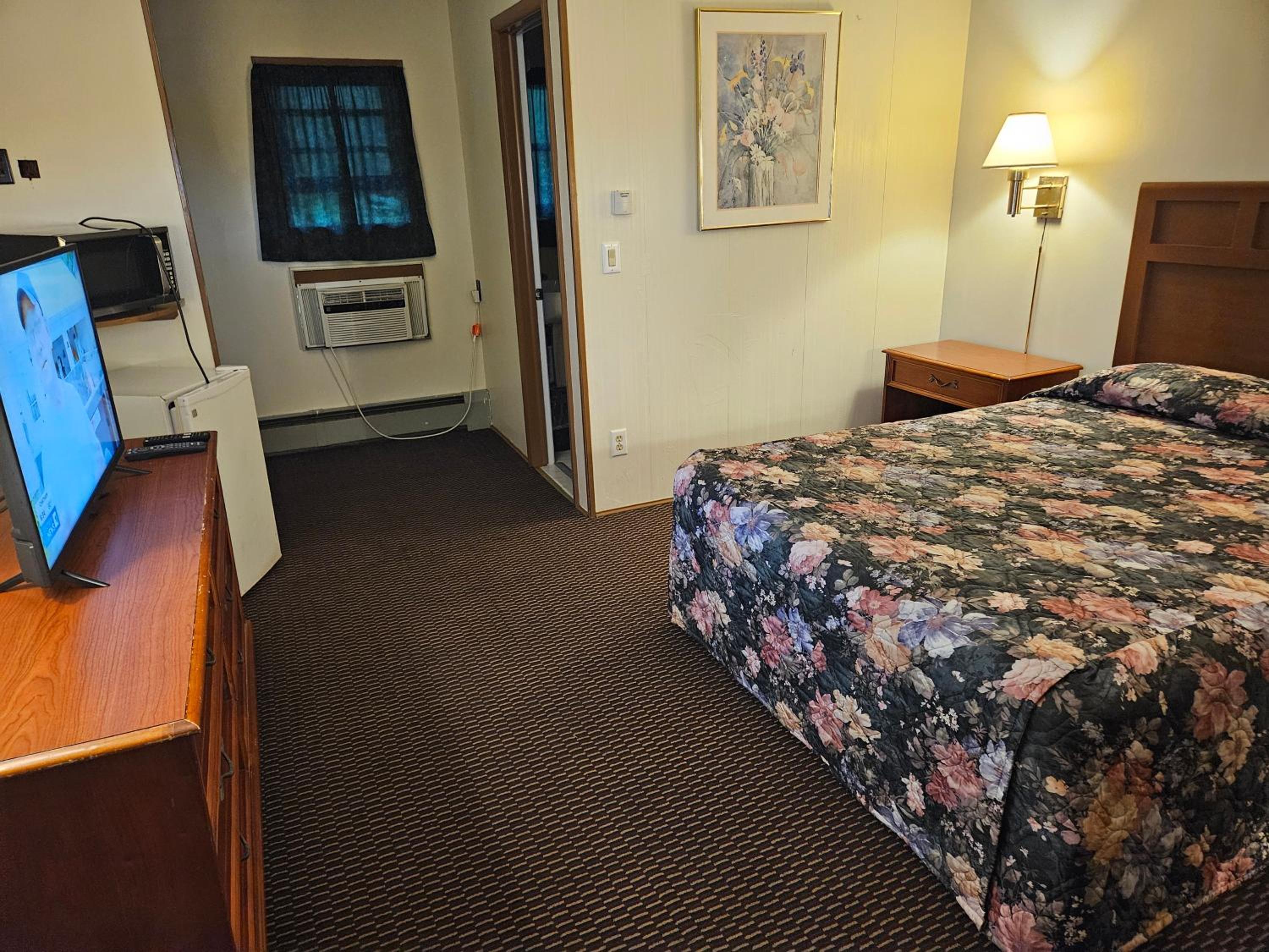 Queen Room - Photo 4