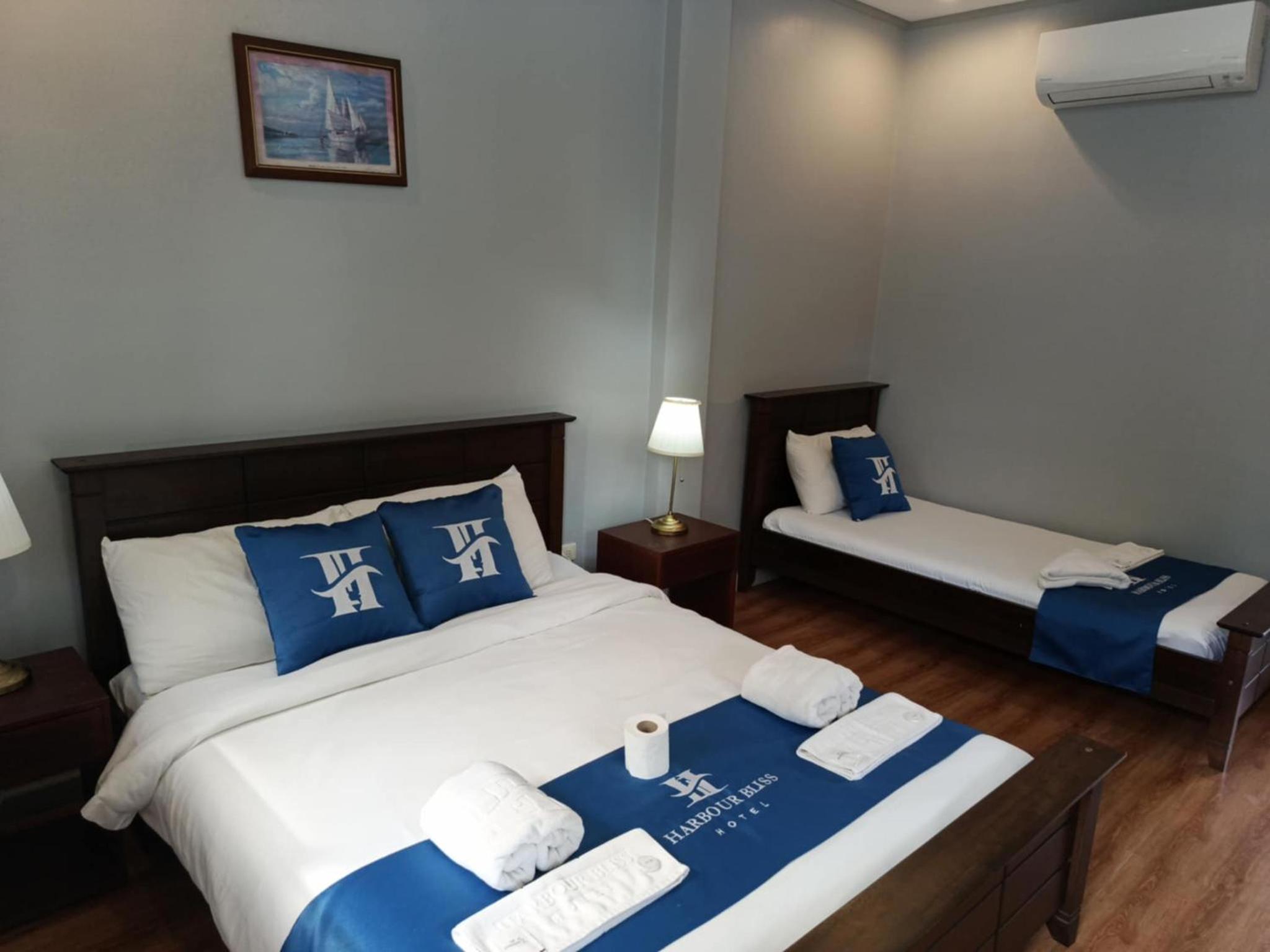 Deluxe Triple Room photo 2