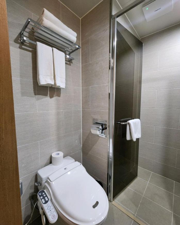 Deluxe Double or Twin Room with Sea View photo 2
