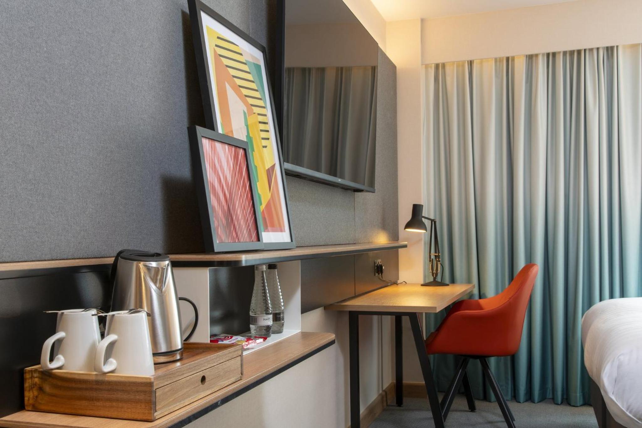 Premium King Room - Photo 1