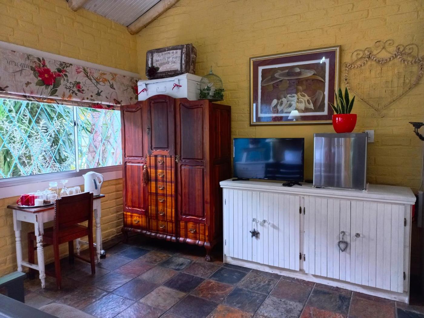 Superior Double Room with Bath - Photo 14