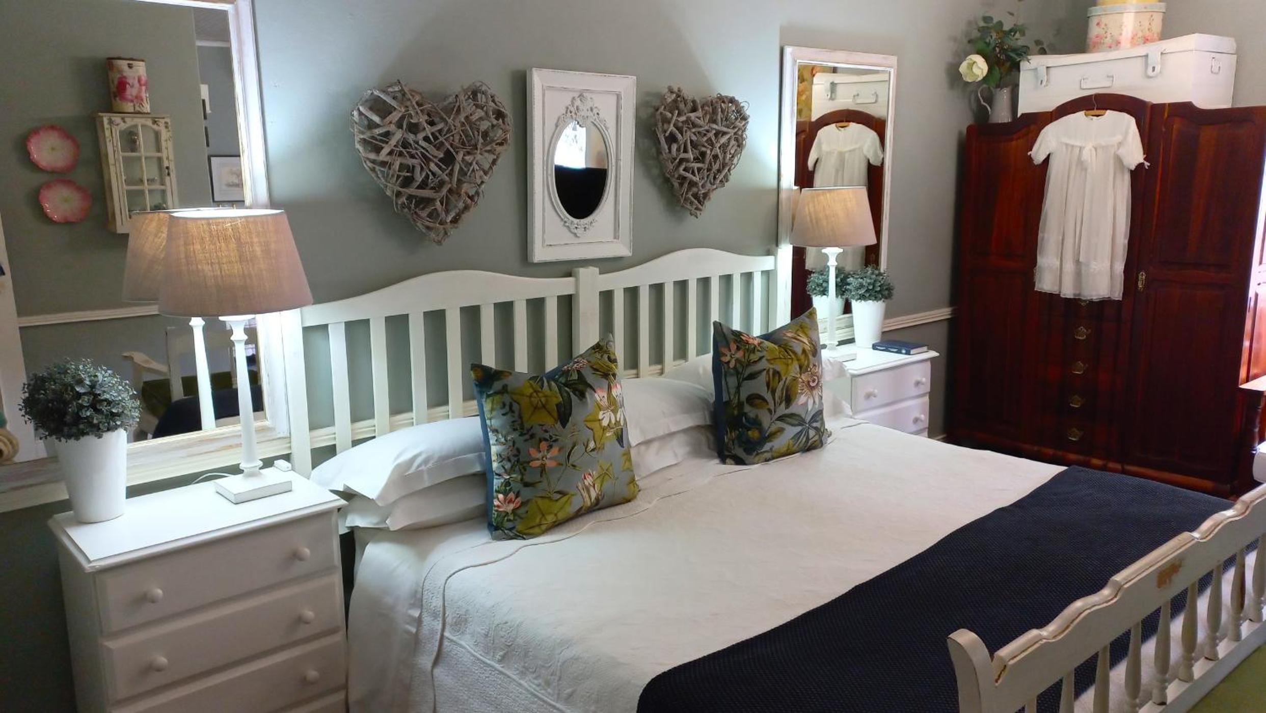 Superior King or Twin Room - Photo 8