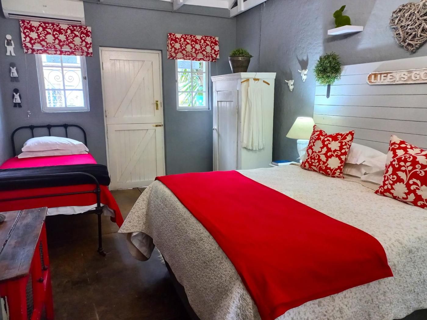 Double Room - Photo 10