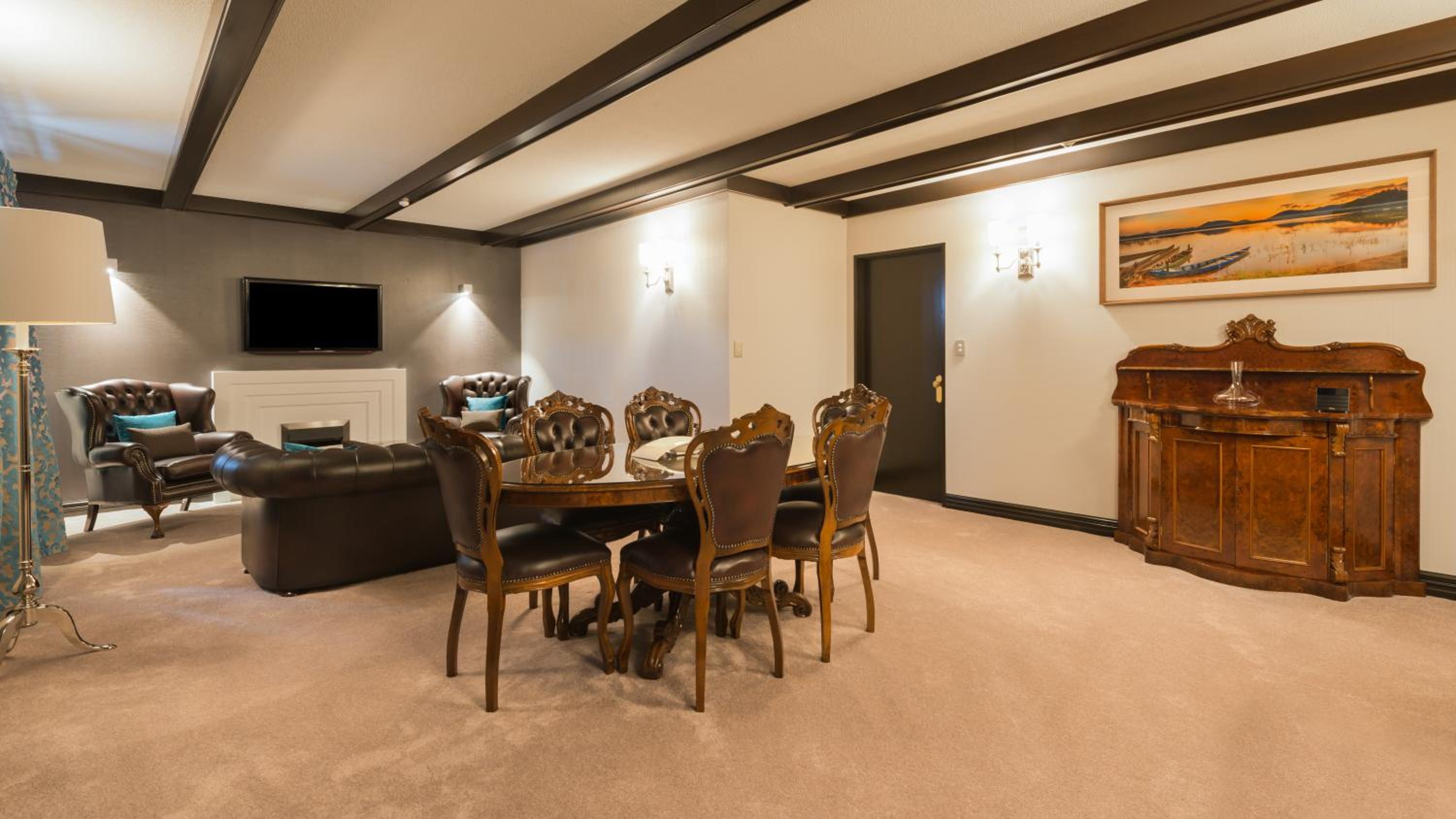 Royal Suite - Photo 3