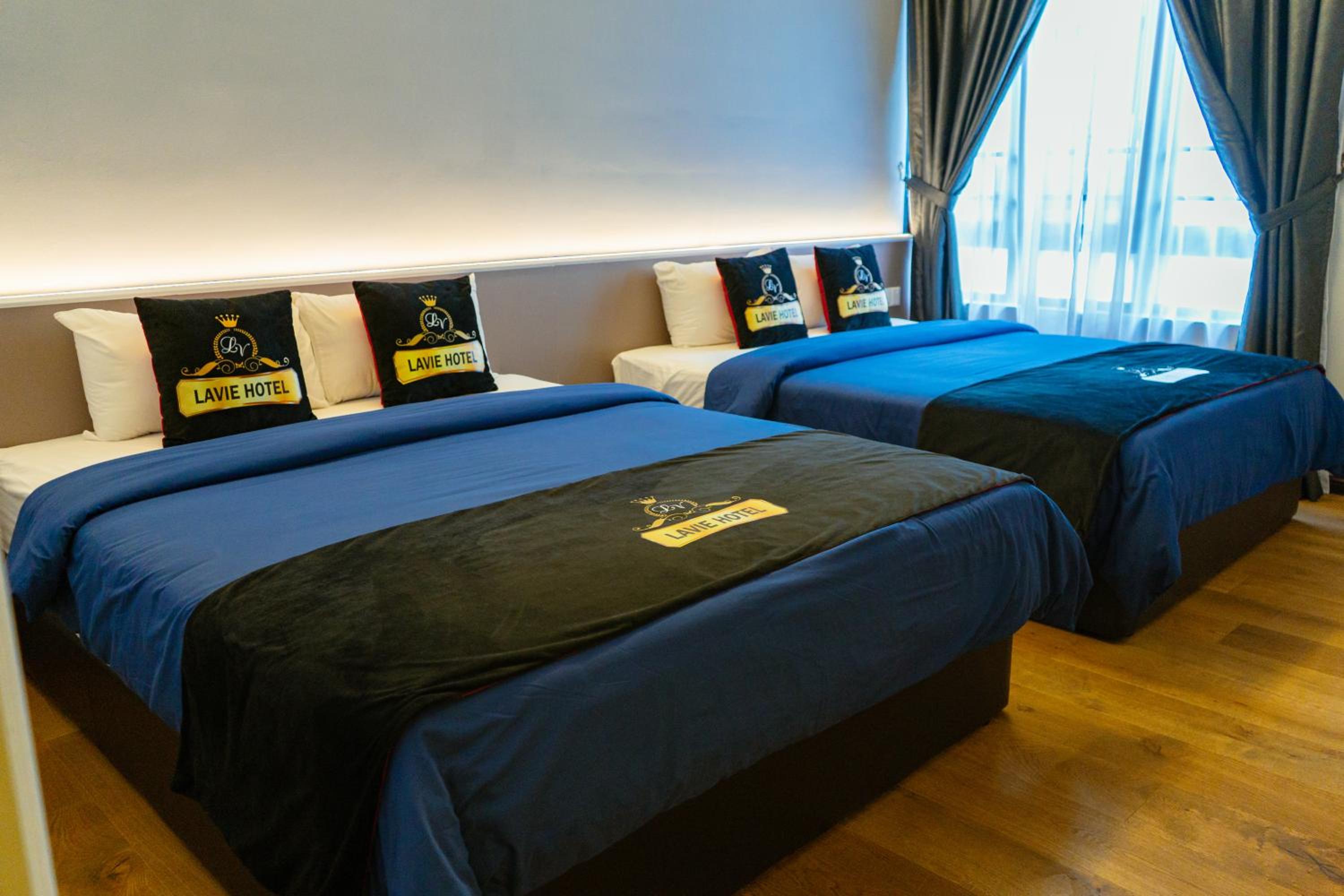 Three-Bedroom Apartment - Photo 2