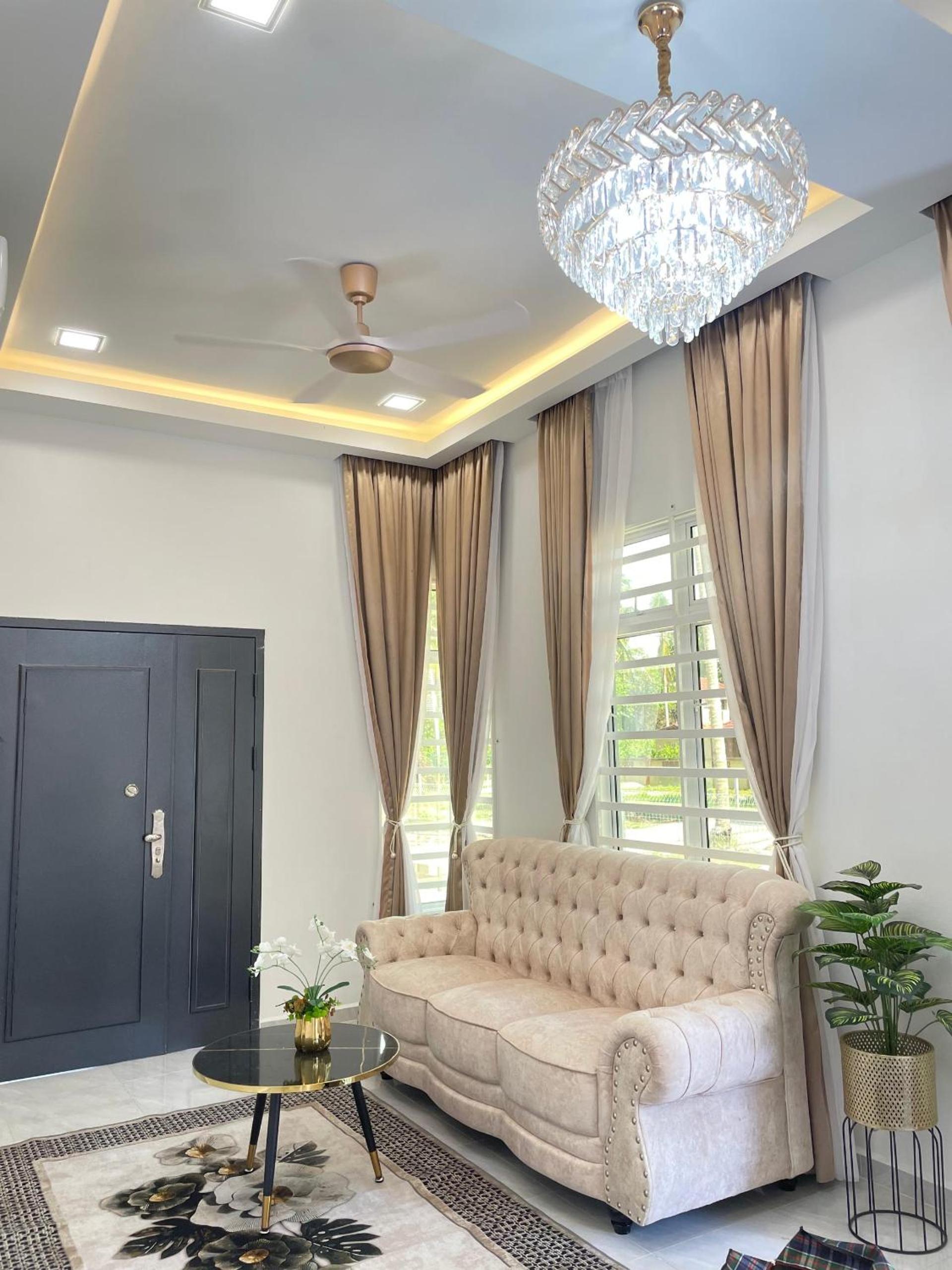 Three-Bedroom House photo 1