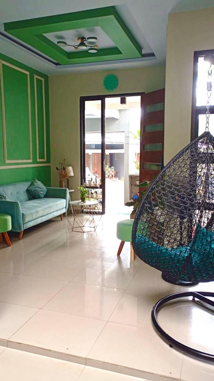 Three-Bedroom House photo 2