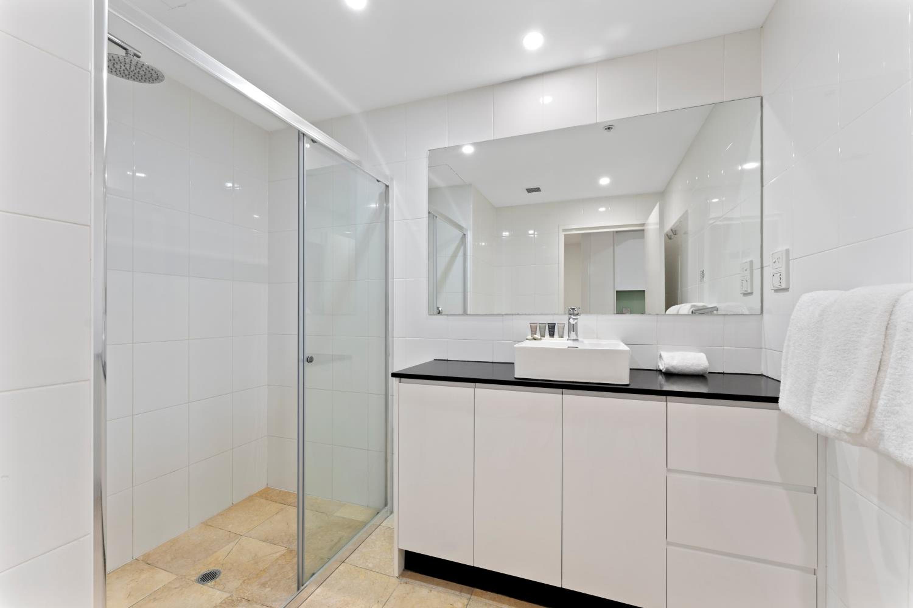 Executive Studio-Daily Housekeeping thumbnail 5