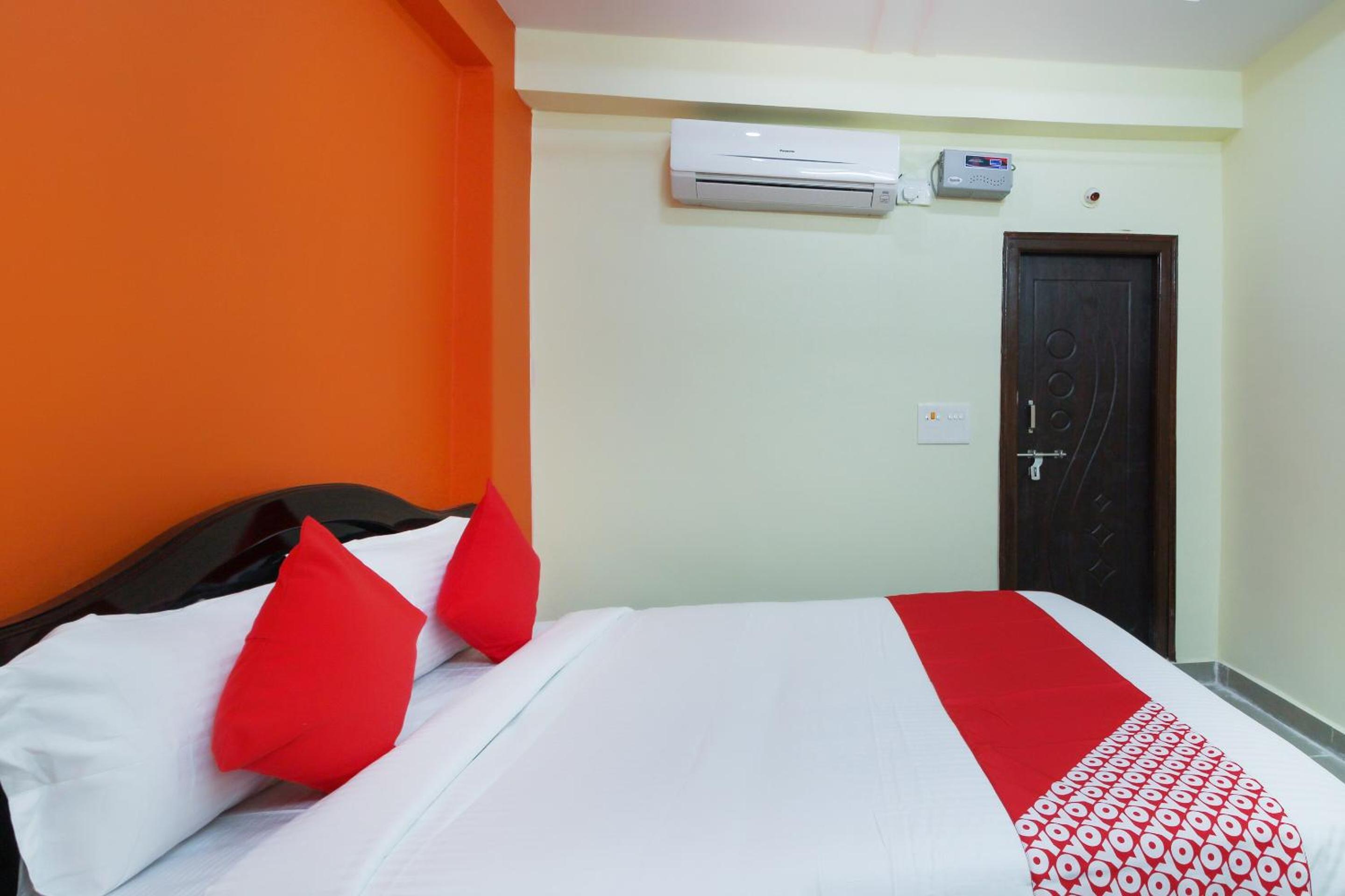 Deluxe Double Room photo 2