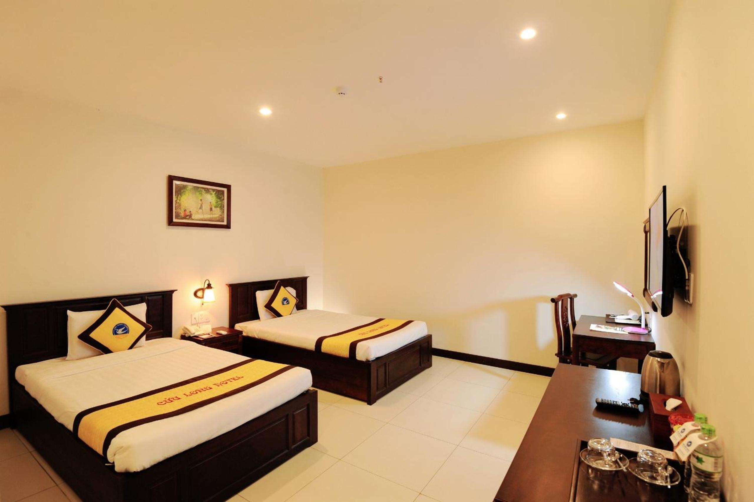 Standard Twin Room - Photo 1
