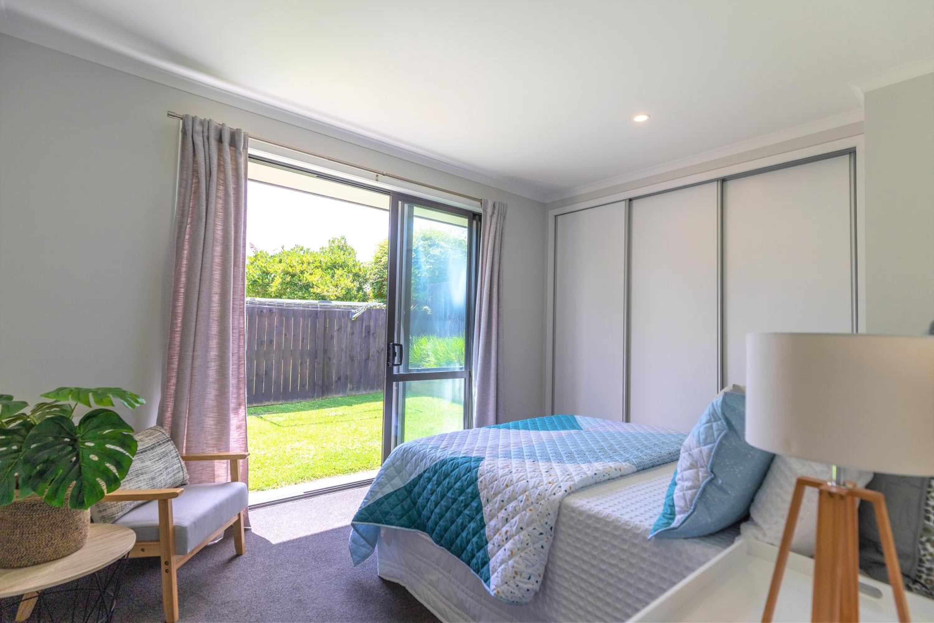 Three-Bedroom House photo 2