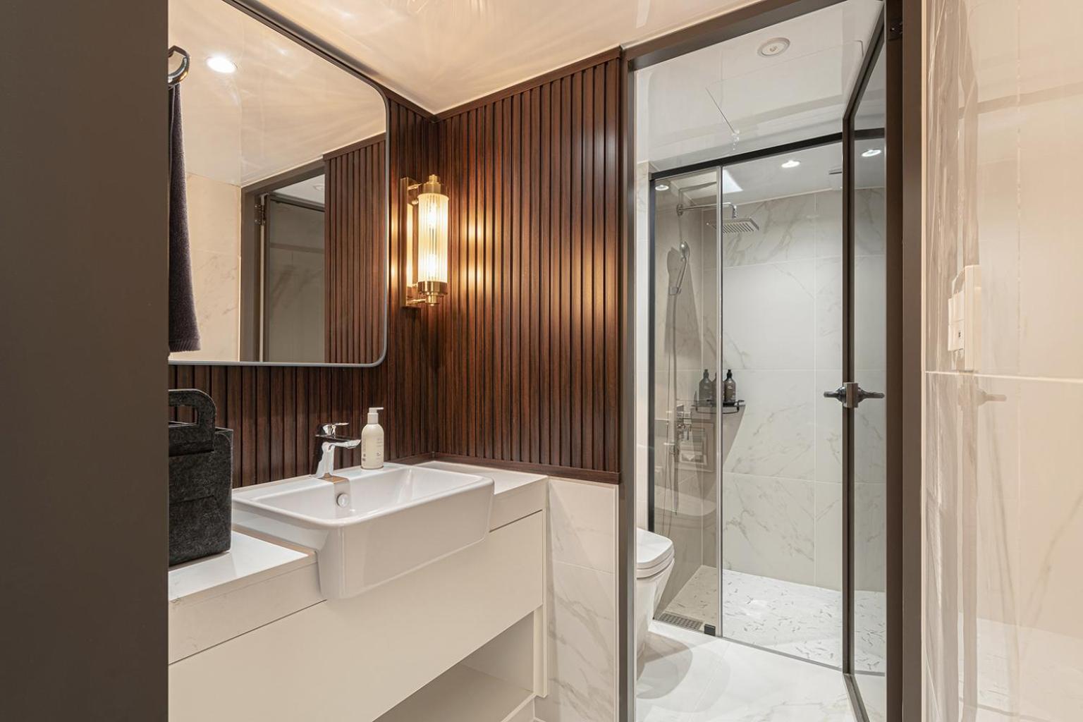 Premier Suite - Photo 19