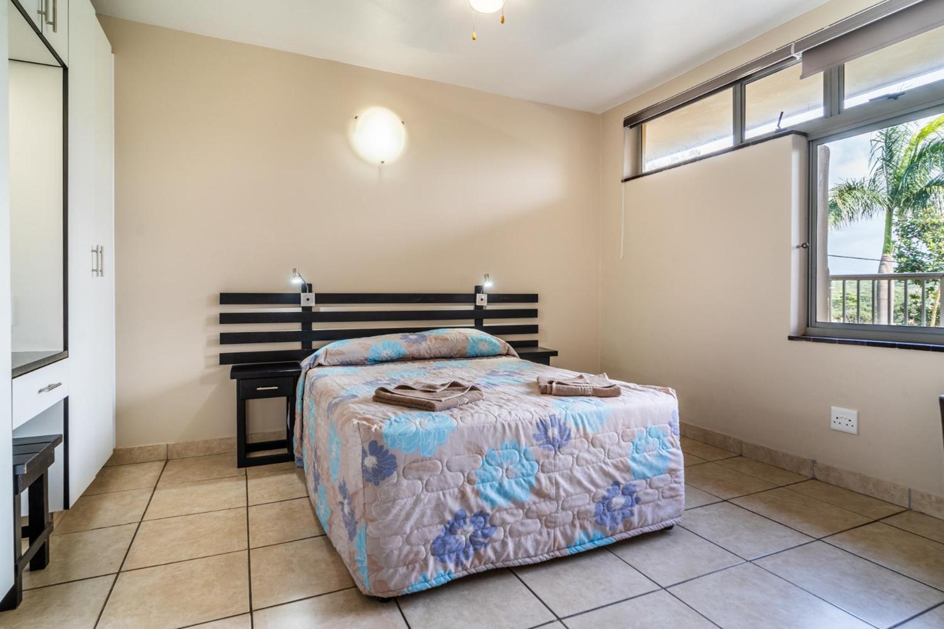 5 Sleeper Flat, Balcony