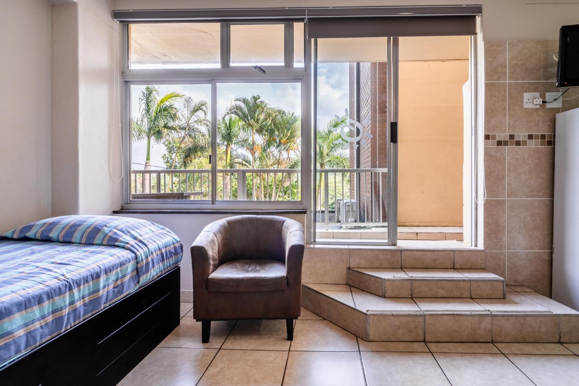 5 Sleeper Flat, Balcony photo 3