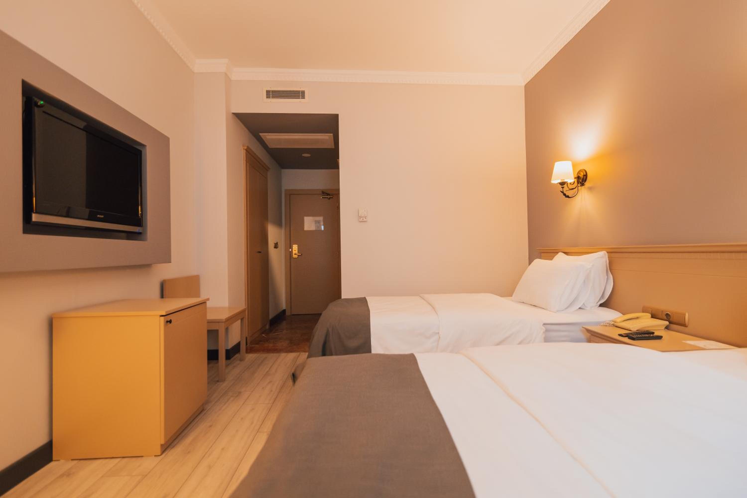 Standard Double Room with City View