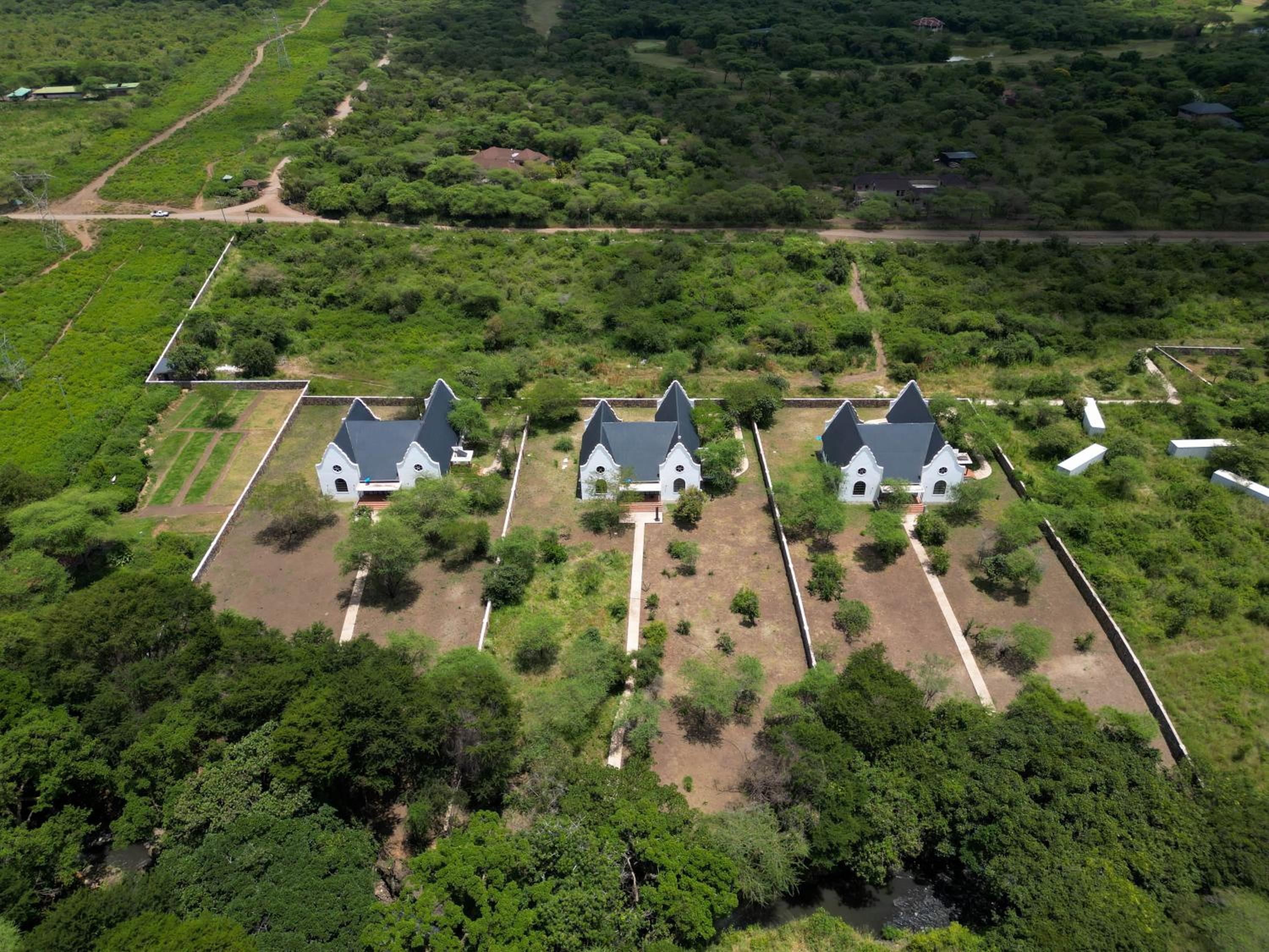 Villa photo 1