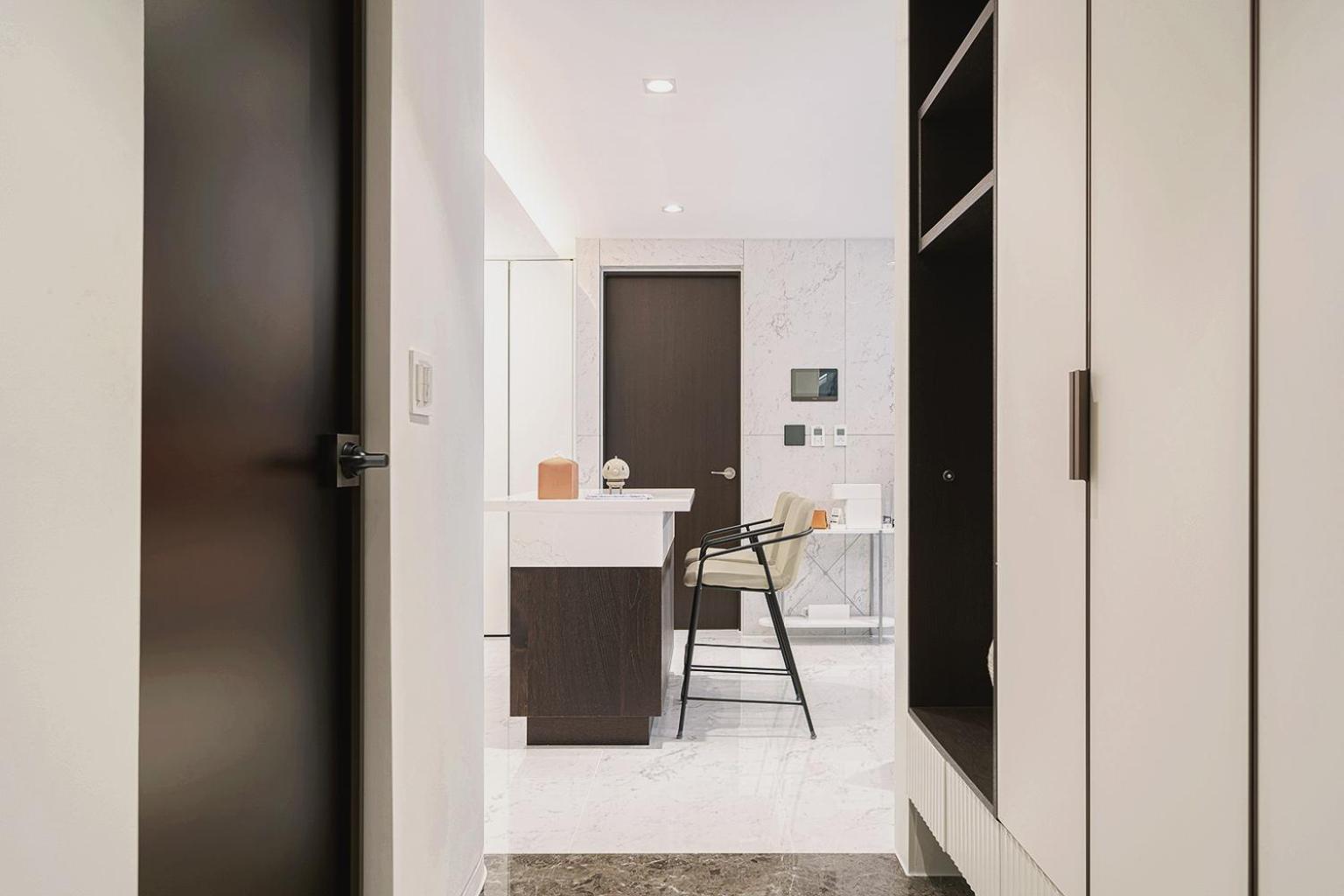 Family Two Room - Photo 12