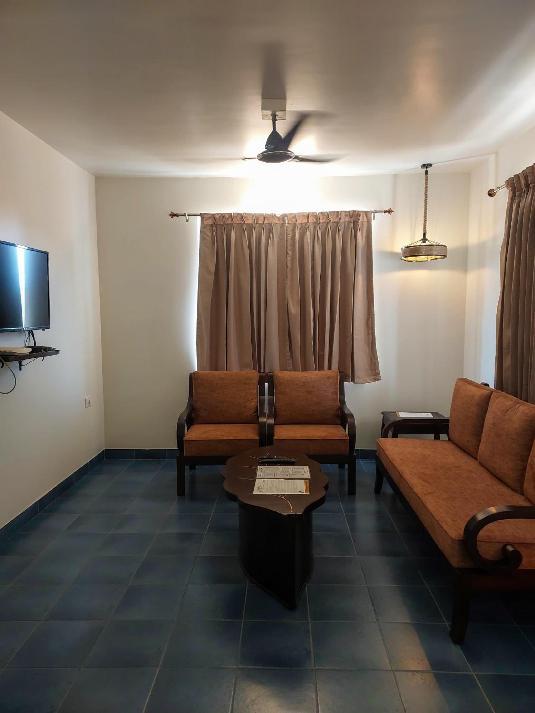 Family Suite For 6 Person (3 Bedroom With Living Room) photo 3