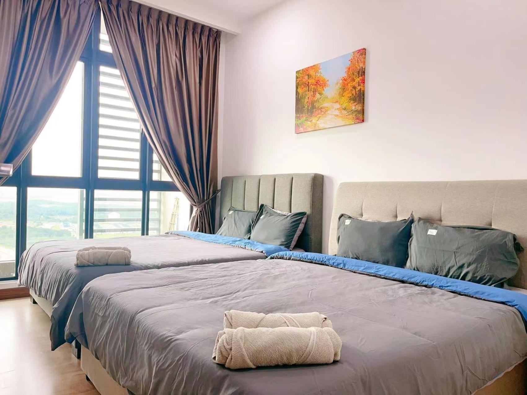 One-Bedroom Apartment with Balcony photo 1