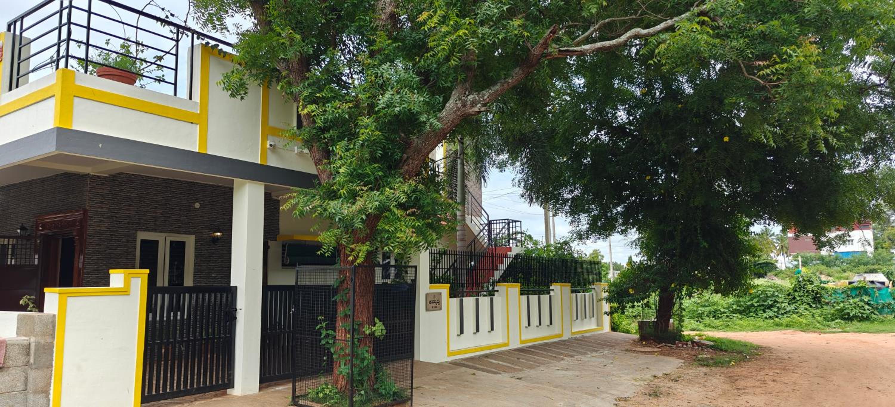 Three-Bedroom Villa photo 3