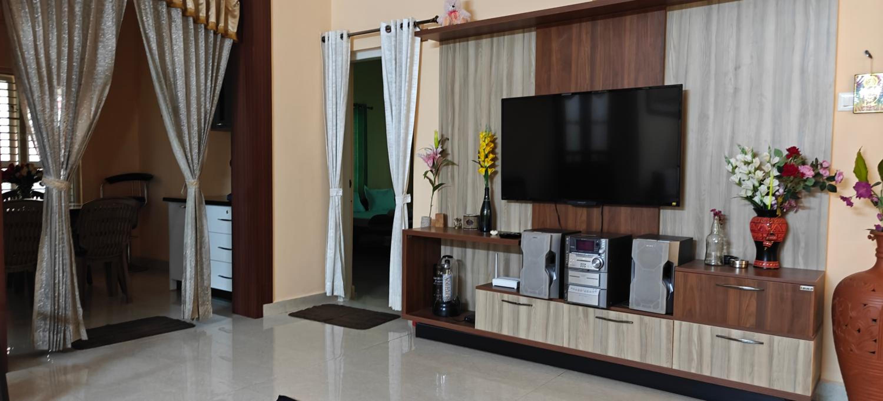 Three-Bedroom Villa photo 2