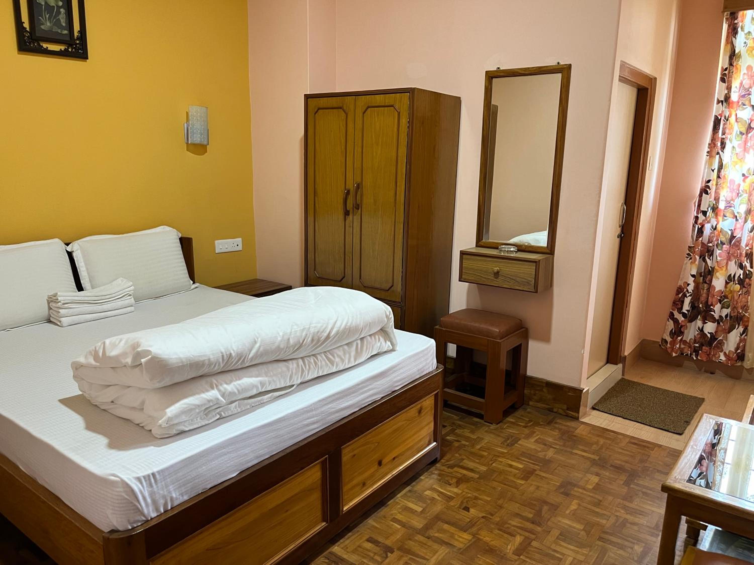 Budget Double Room photo 2