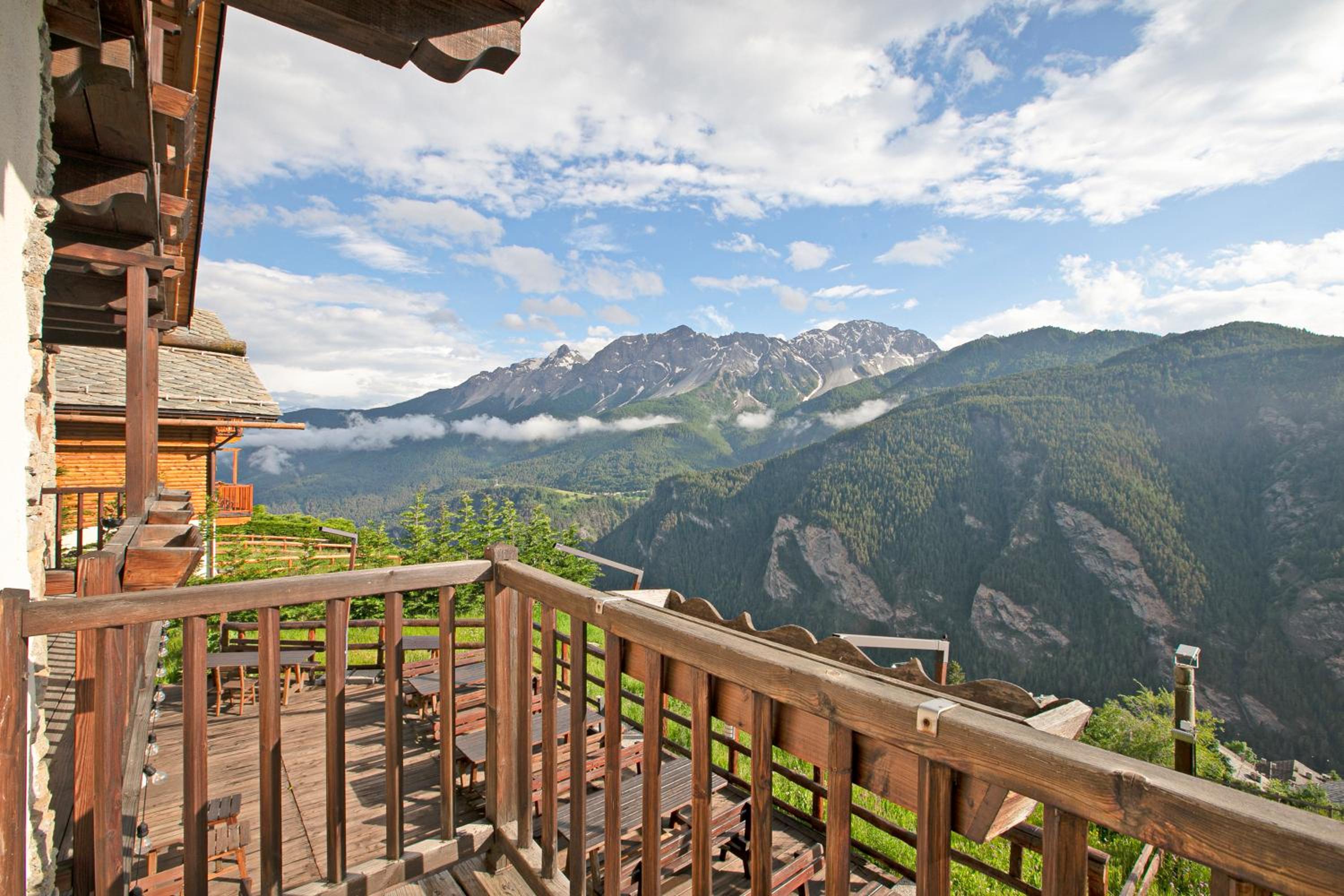 Studio With Mountain View photo 3