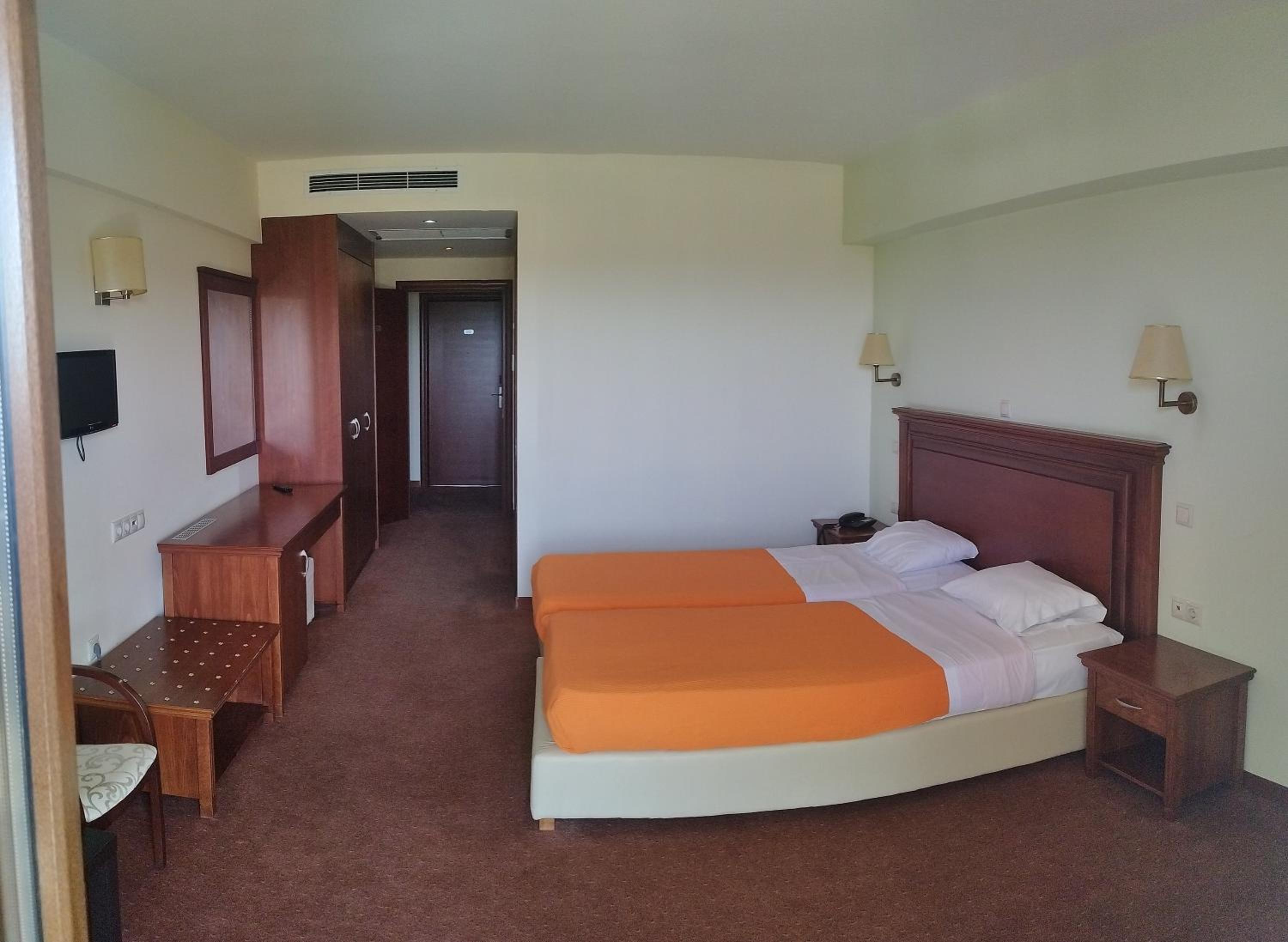 Double or Twin Room - Photo 1