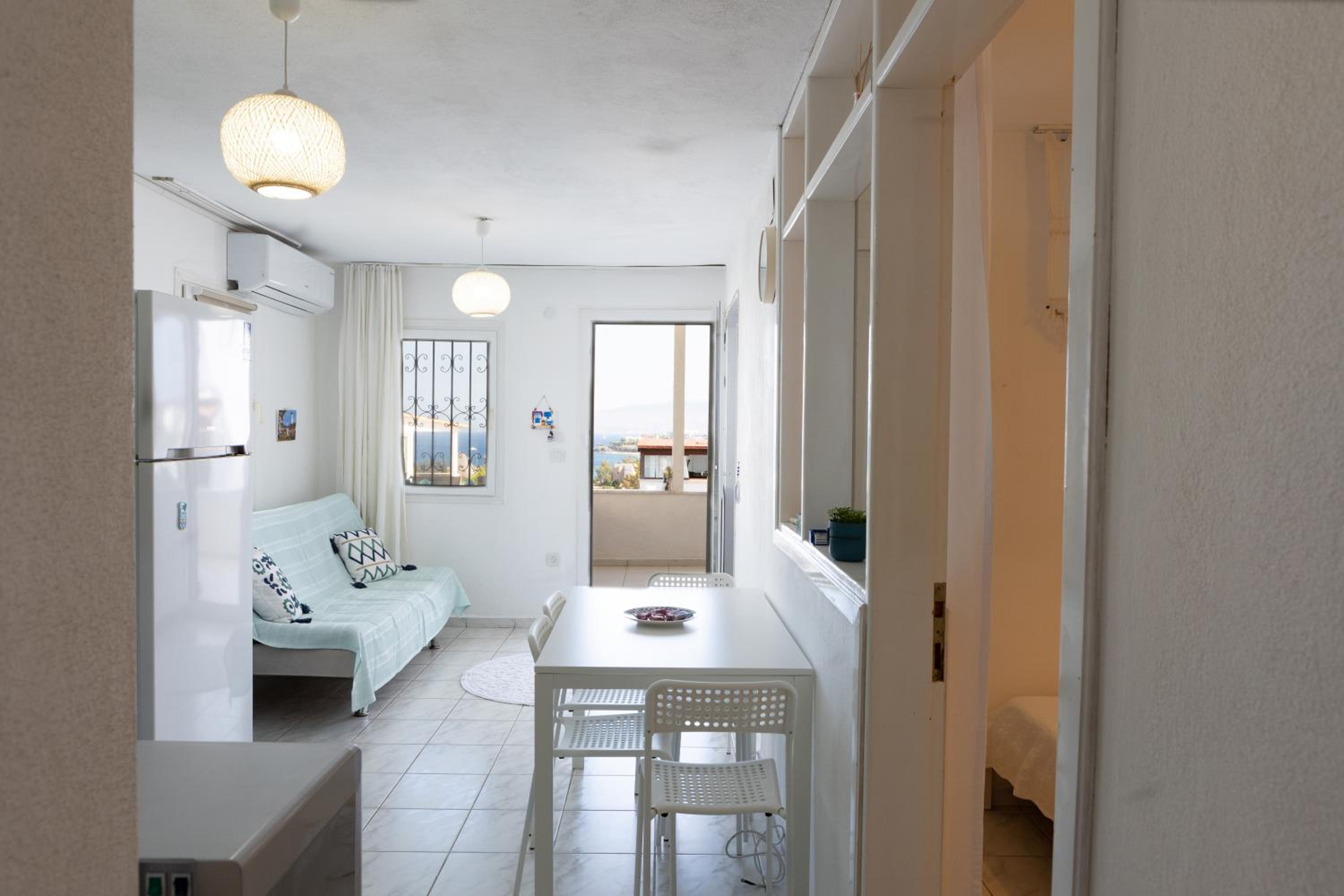 Three-Bedroom Apartment photo 1