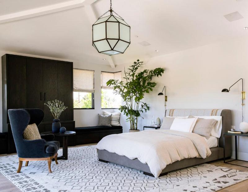 Four-Bedroom House photo 1