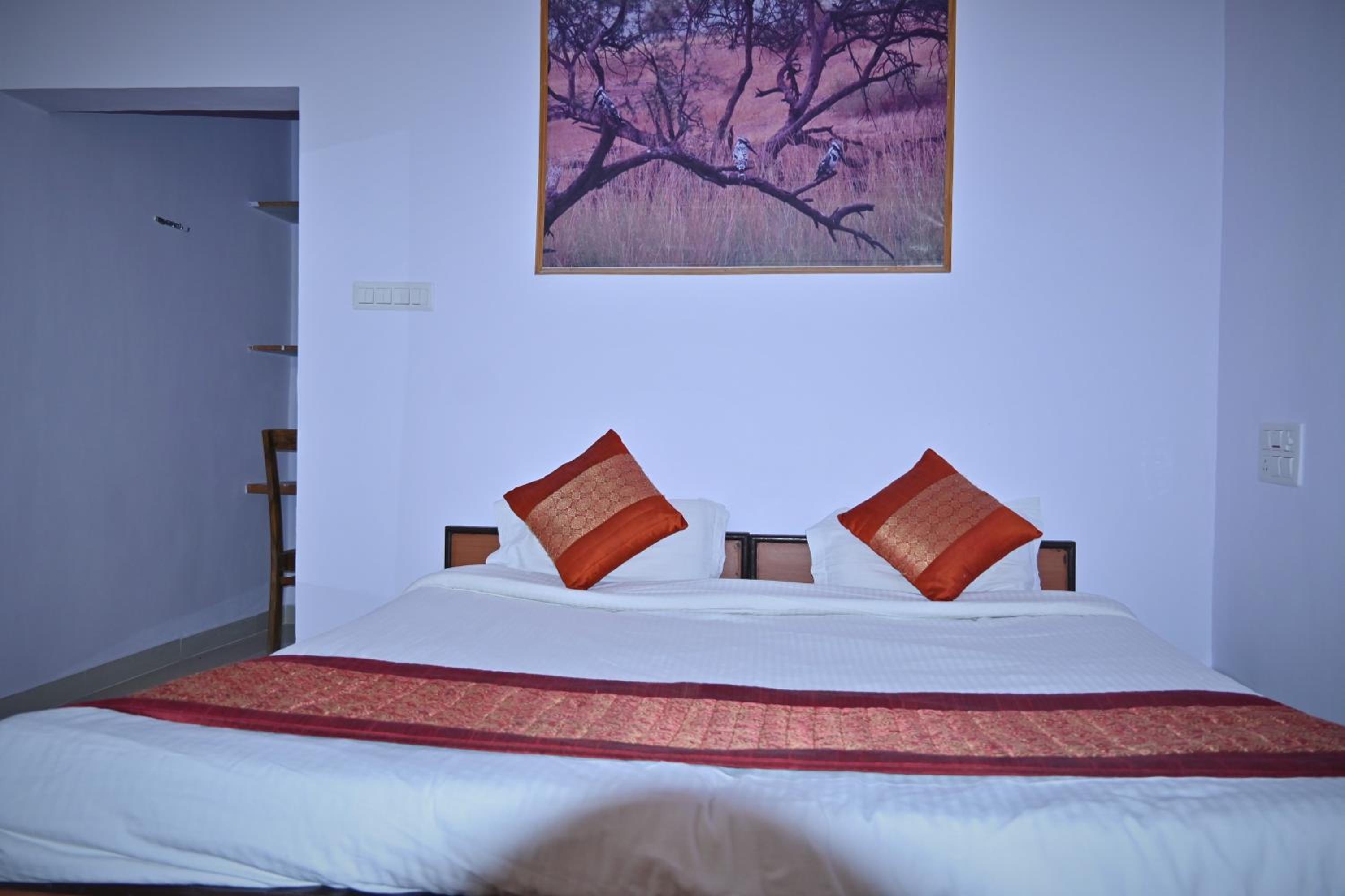 Double Room - Photo 10