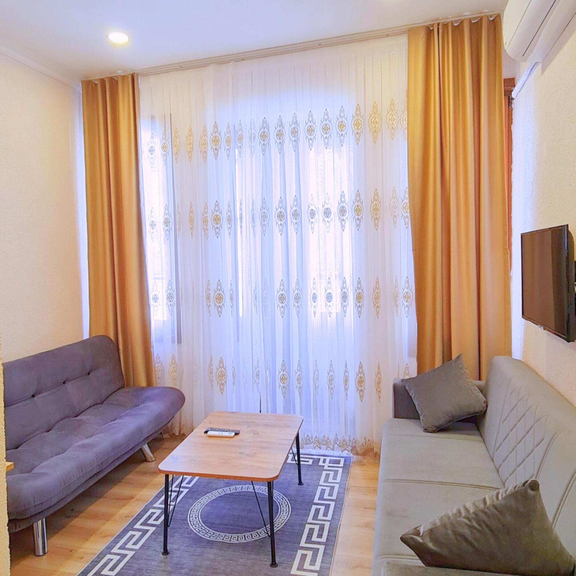 One-Bedroom Apartment photo 1