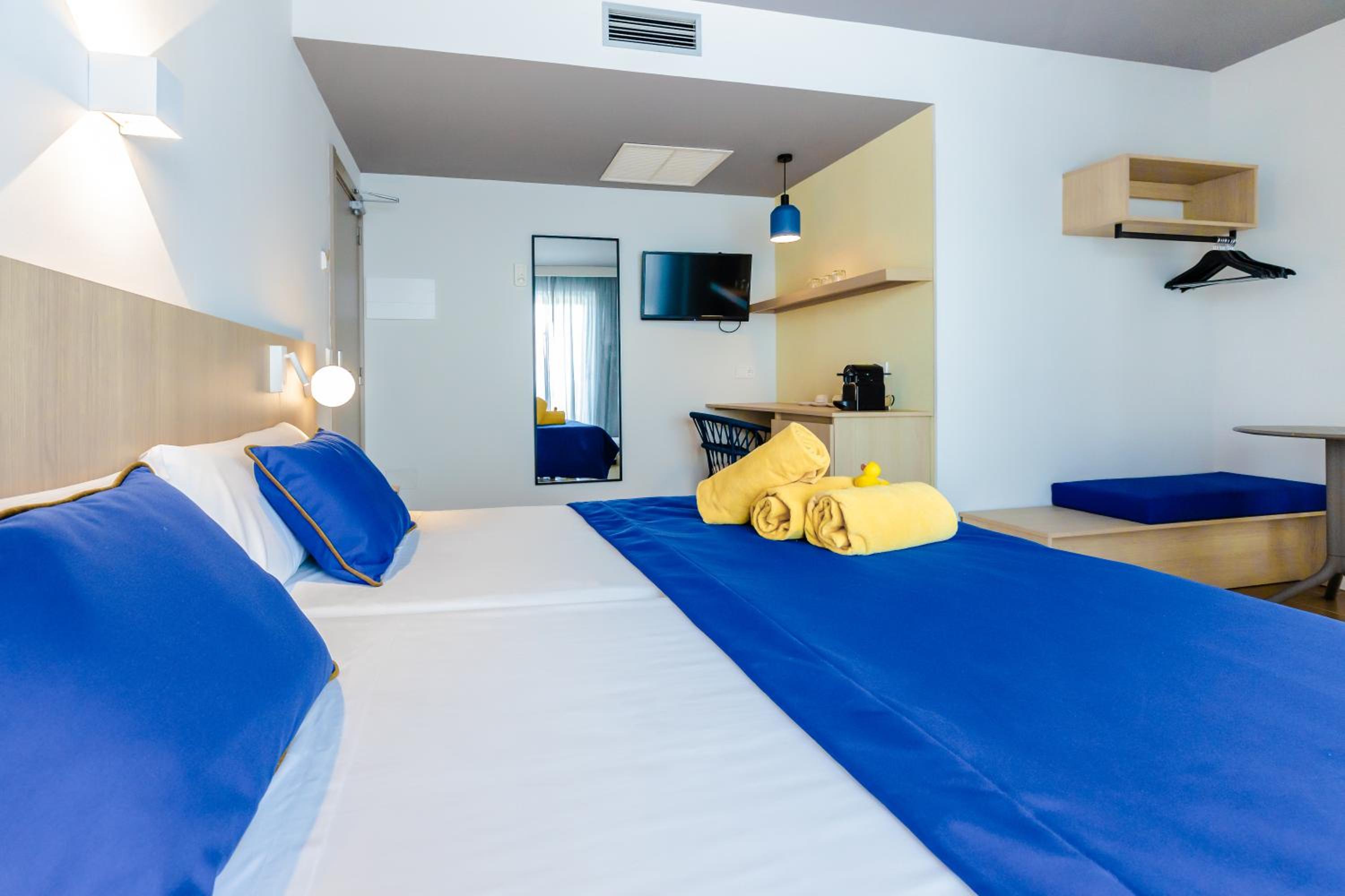 Triple Room - Photo 1