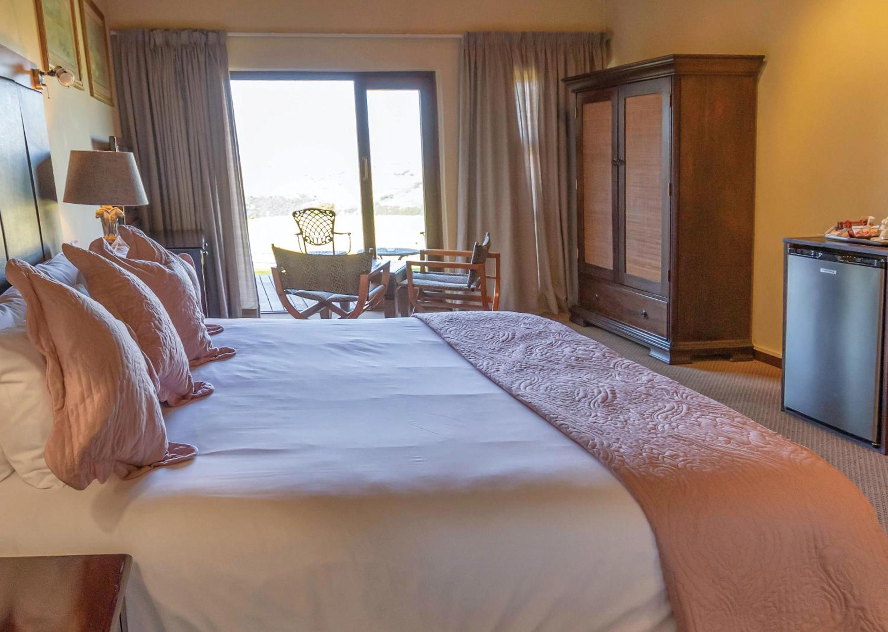 King Room with Spa Bath - Photo 4