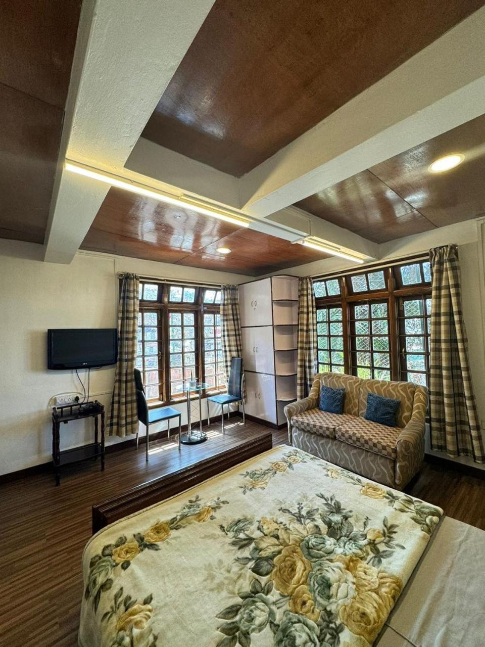 Deluxe Queen Room photo 2
