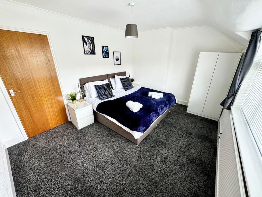 One-Bedroom House photo 1