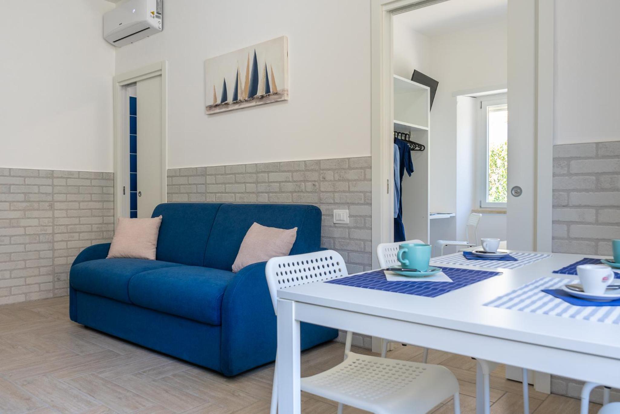 One-Bedroom House photo 1