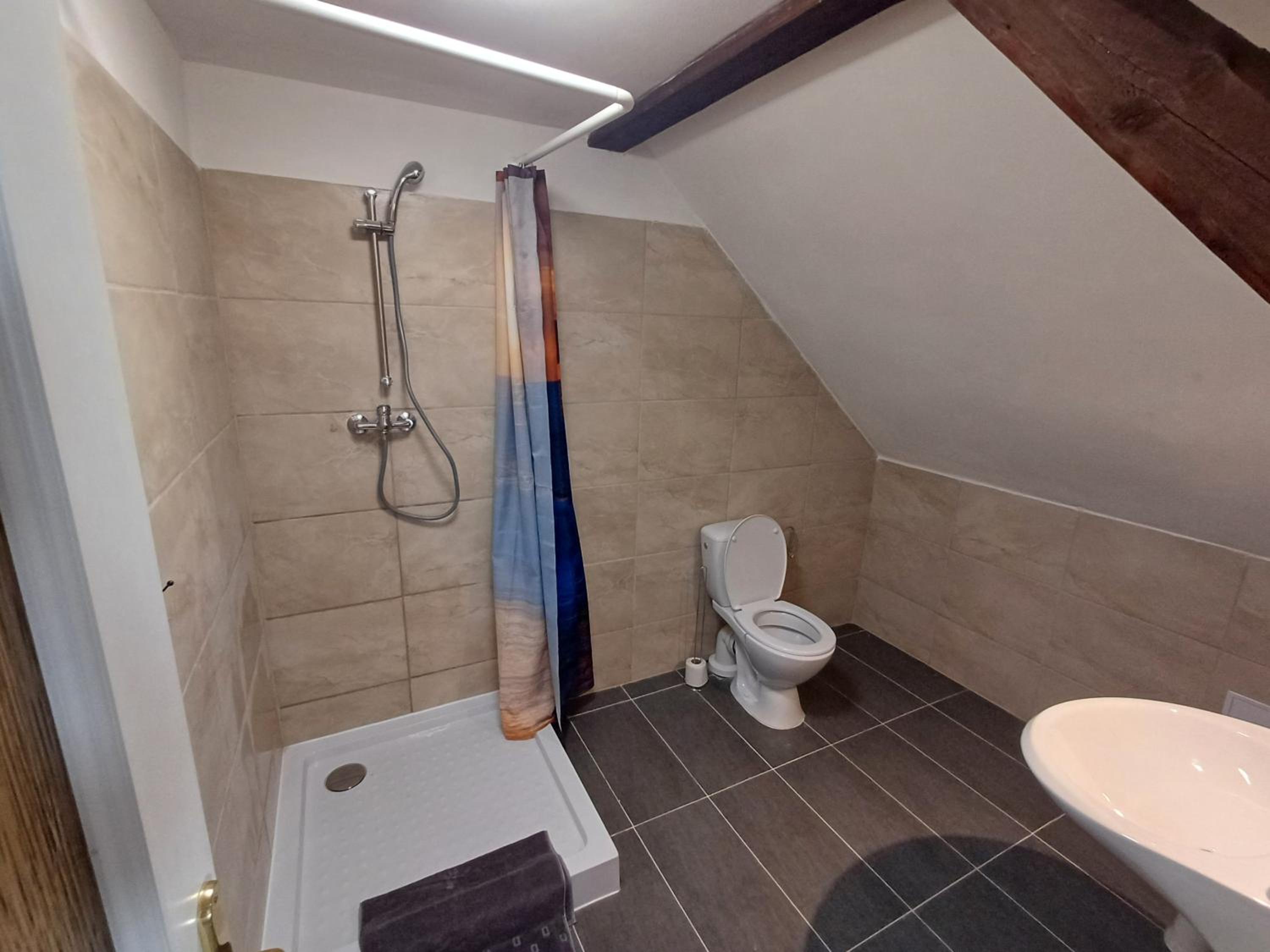 Twin Room with Bathroom photo 2