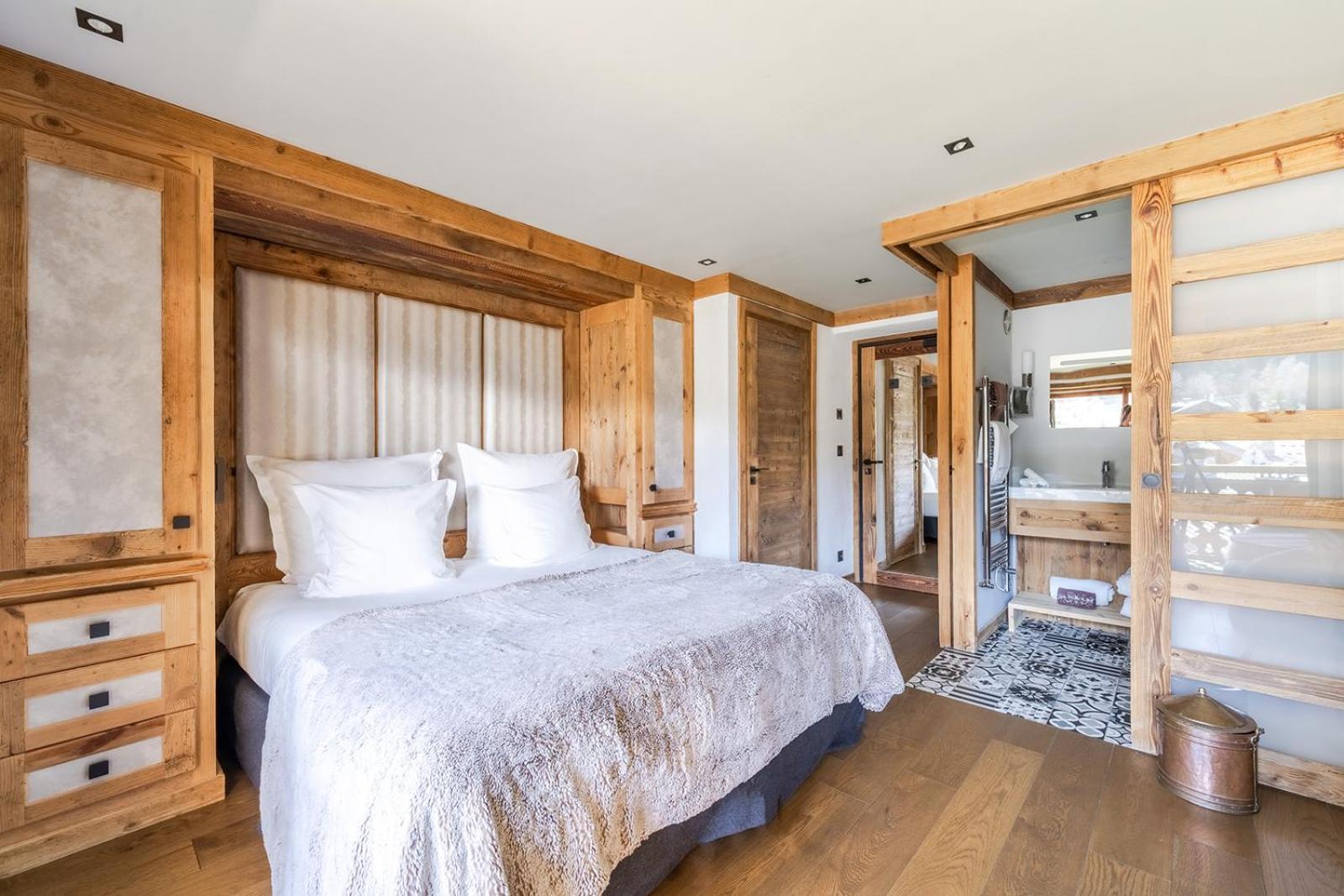Chambre Confort avec Balcon - Vue sur Village