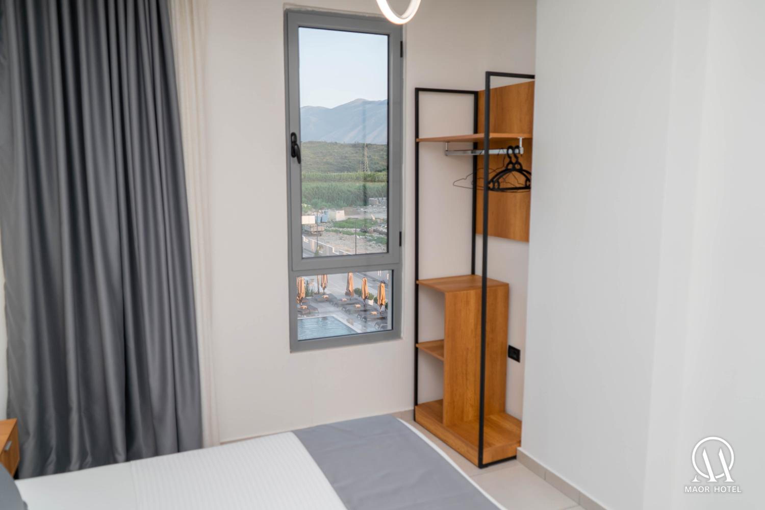 Triple Room with Pool View
