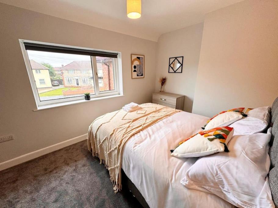 Four-Bedroom House photo 1
