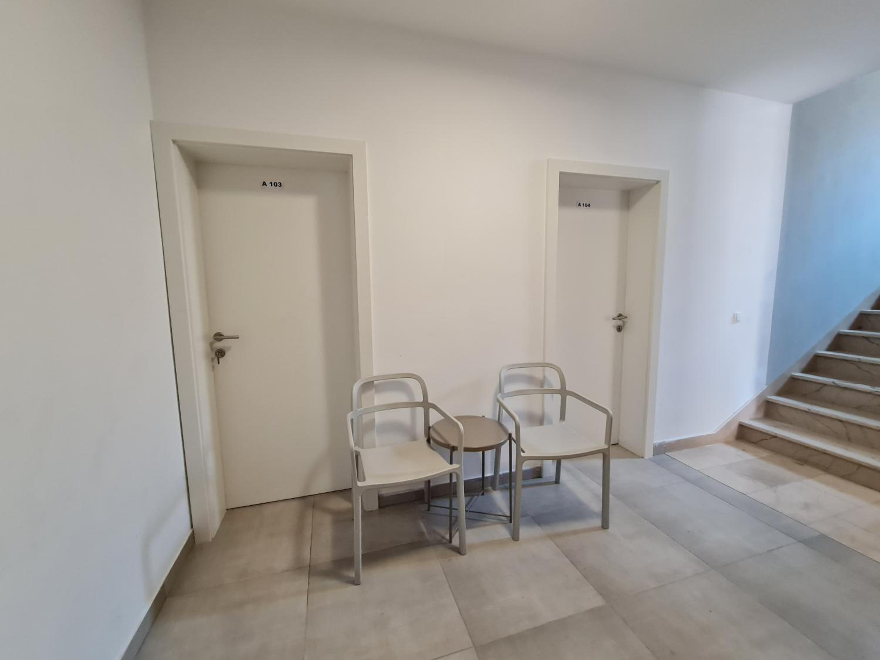 Quadruple Room with Bathroom - Photo 8