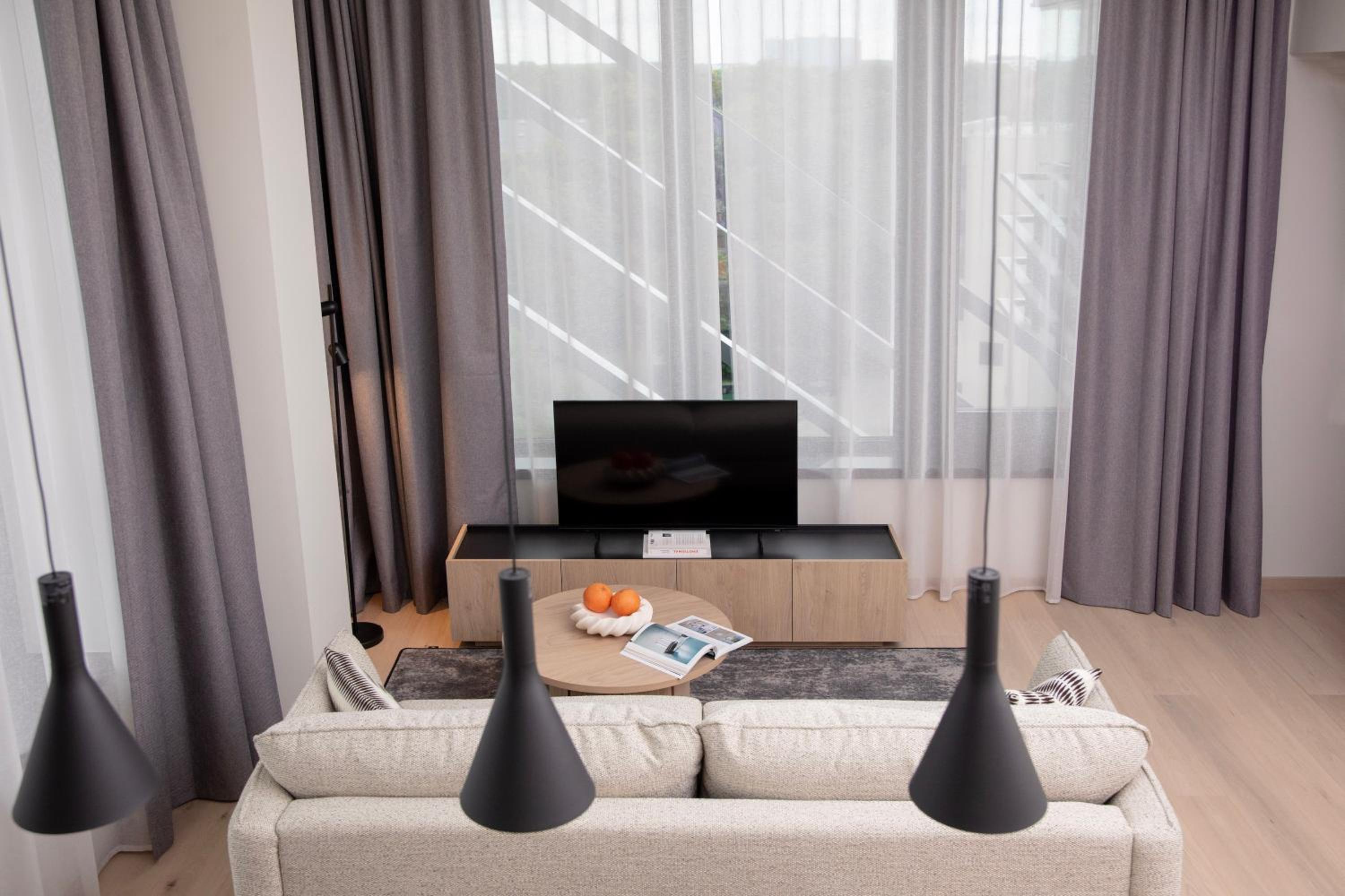 Spacious Apartment with Kitchen - 2 Bedroom