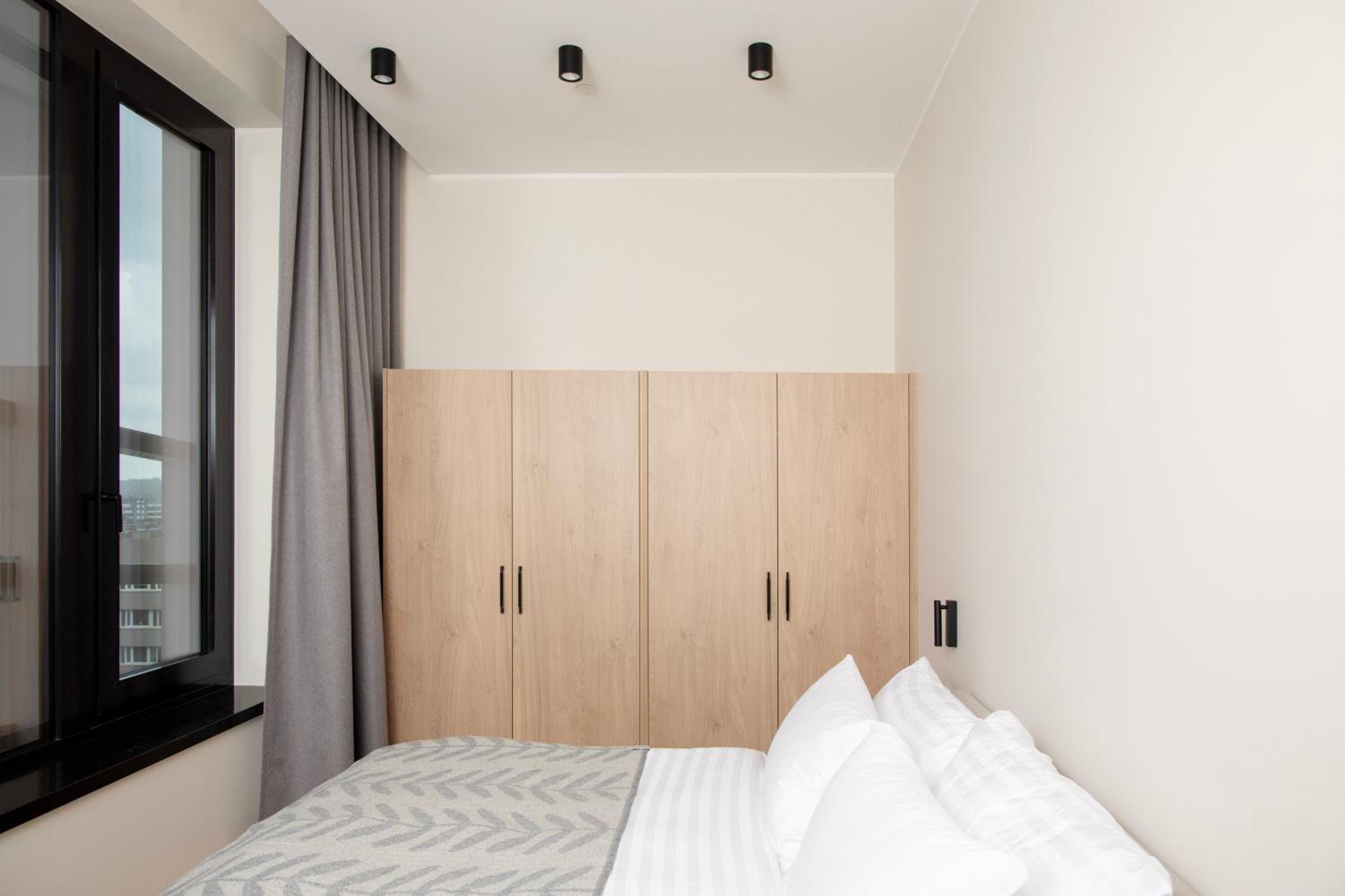 Roomy Apartment - 1 Bedroom