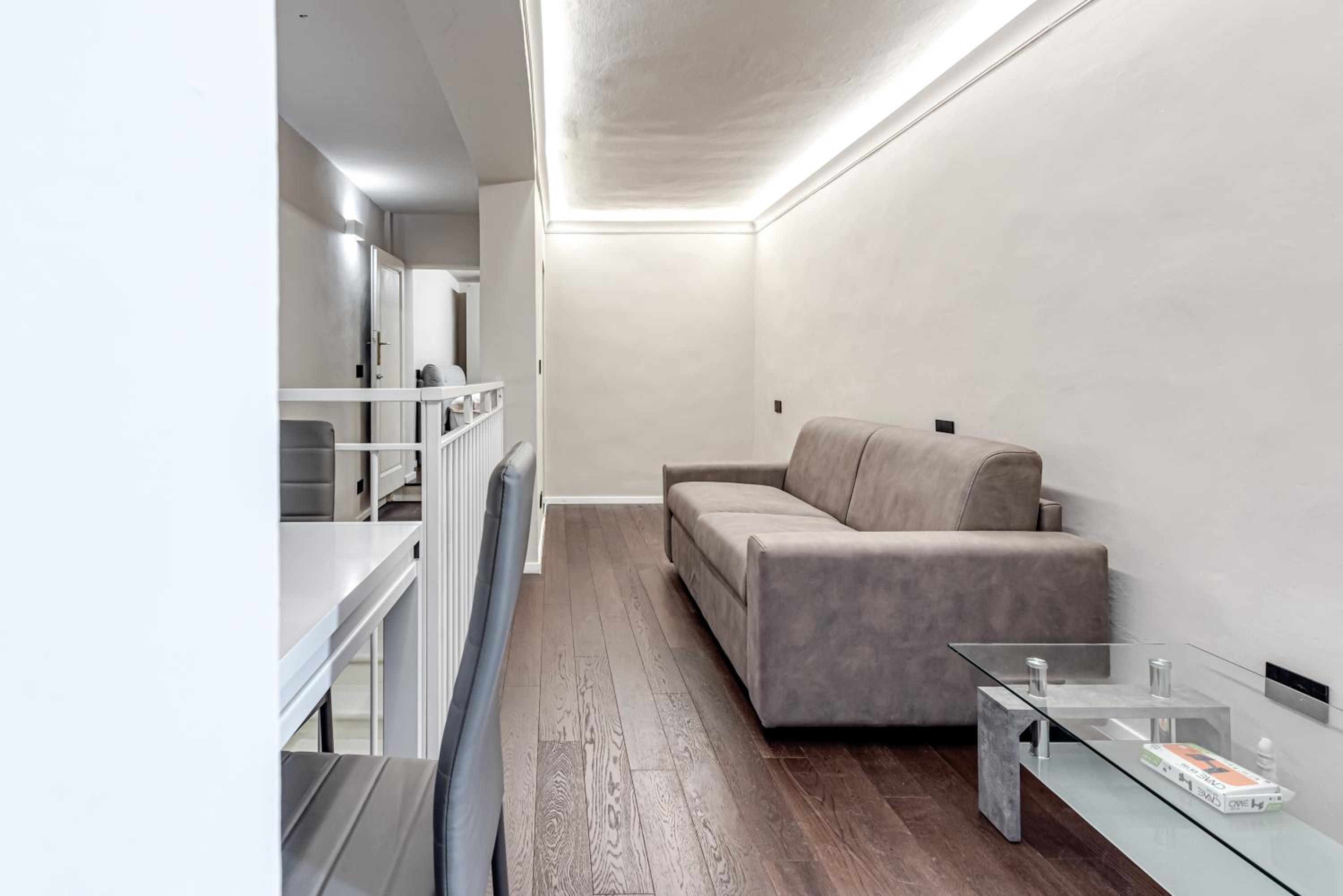 Superior One-Bedroom Apartment